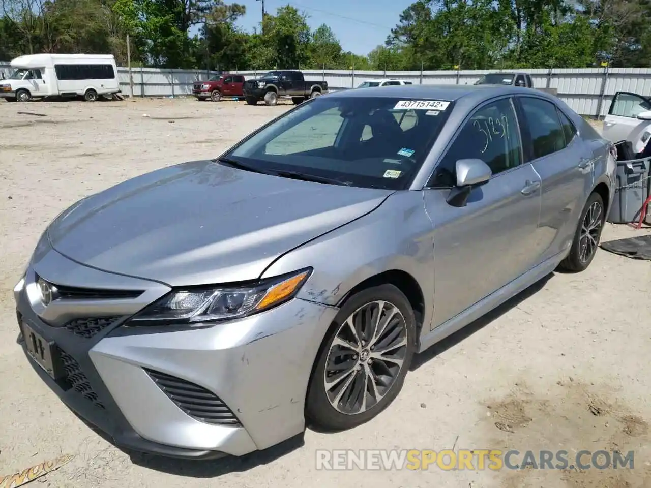 2 Photograph of a damaged car 4T1B11HK0KU747932 TOYOTA CAMRY 2019