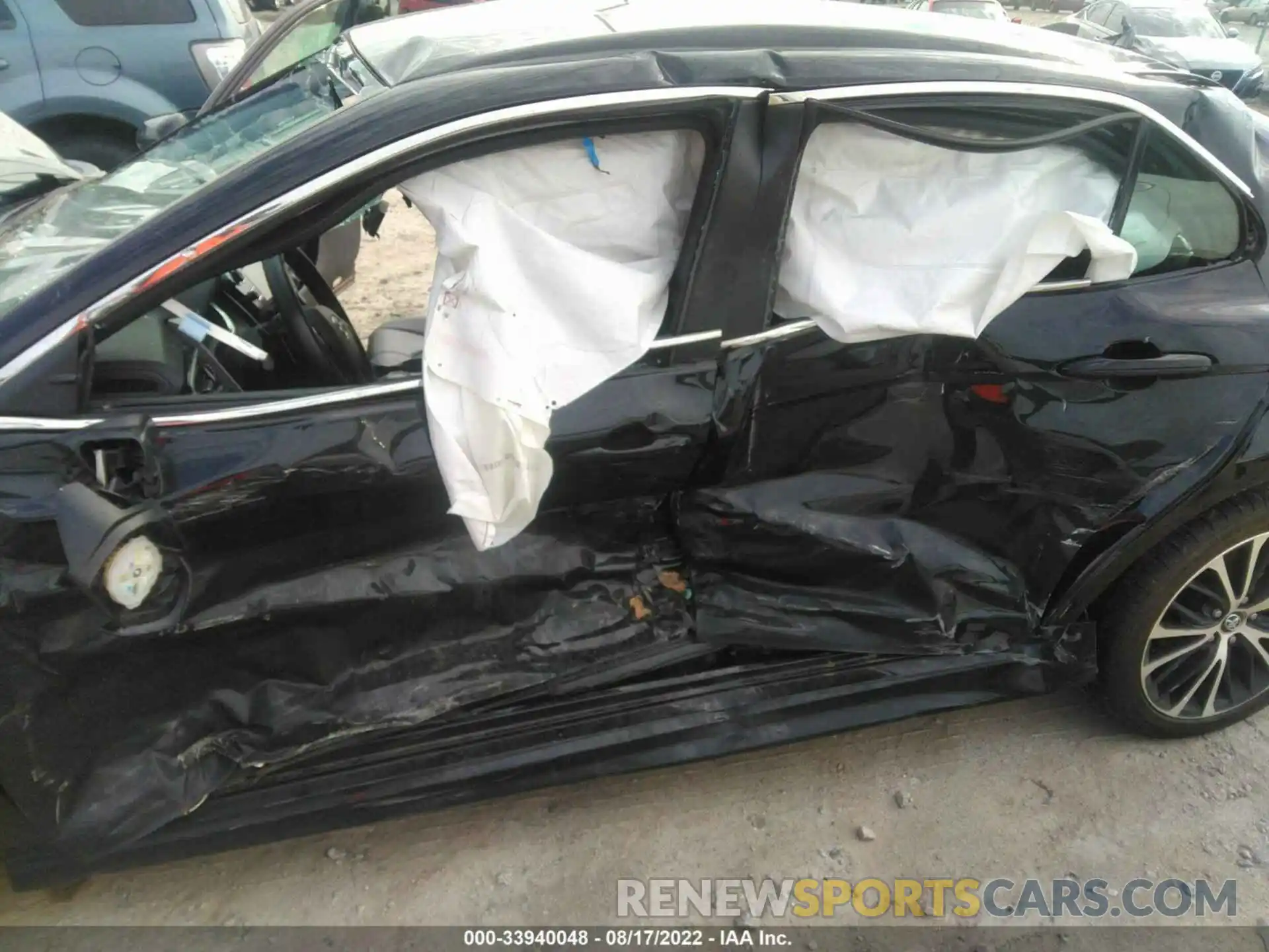 6 Photograph of a damaged car 4T1B11HK0KU749700 TOYOTA CAMRY 2019