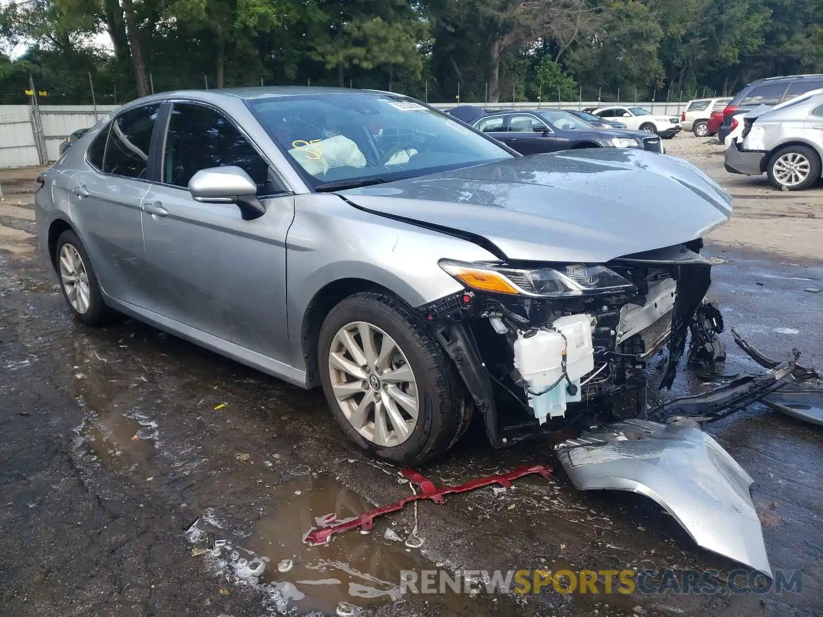 1 Photograph of a damaged car 4T1B11HK0KU751527 TOYOTA CAMRY 2019