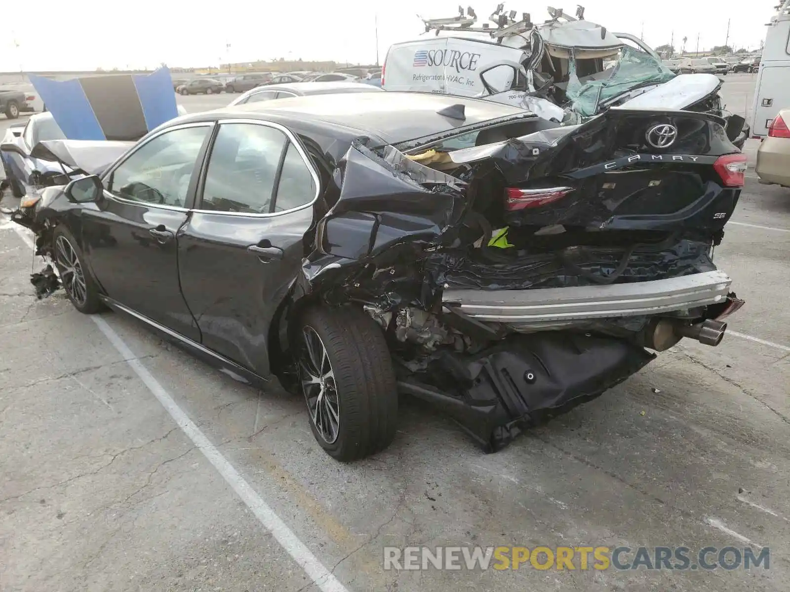 9 Photograph of a damaged car 4T1B11HK0KU752533 TOYOTA CAMRY 2019