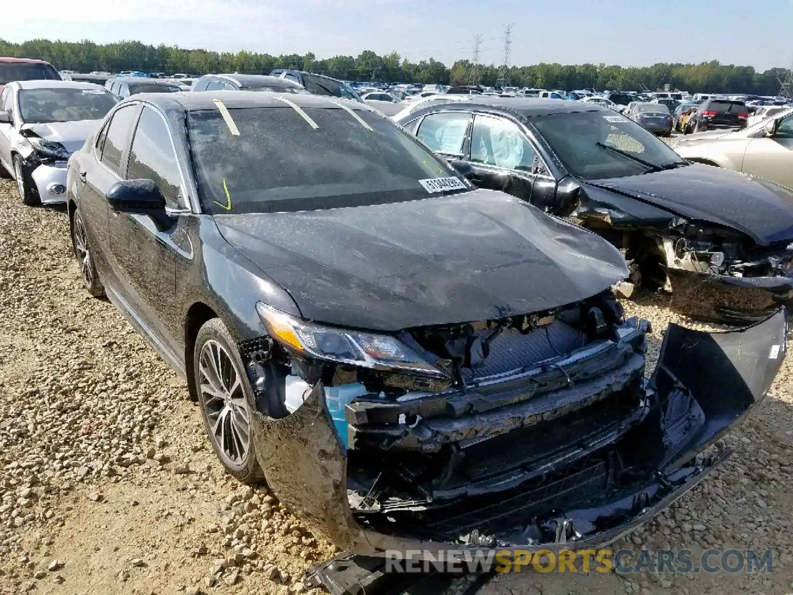 1 Фотография поврежденного автомобиля 4T1B11HK0KU753536 TOYOTA CAMRY 2019