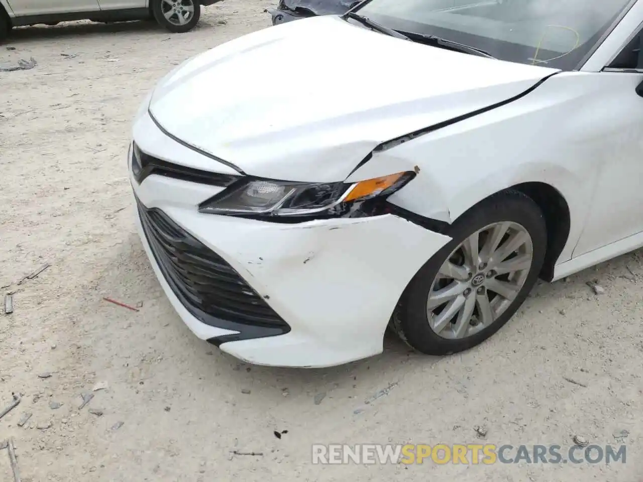 9 Photograph of a damaged car 4T1B11HK0KU753830 TOYOTA CAMRY 2019