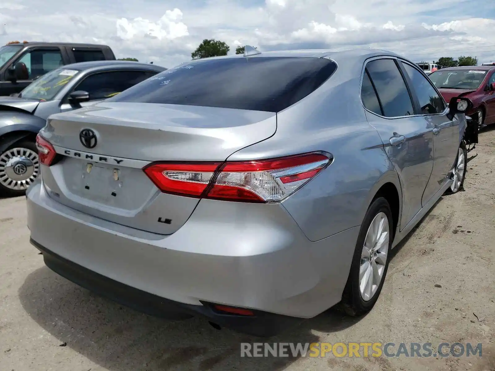 4 Photograph of a damaged car 4T1B11HK0KU753911 TOYOTA CAMRY 2019