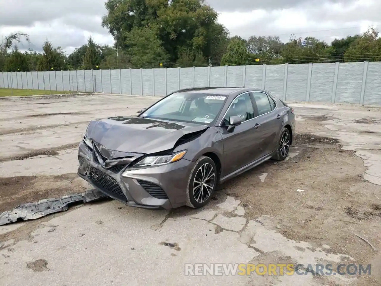 2 Photograph of a damaged car 4T1B11HK0KU754671 TOYOTA CAMRY 2019