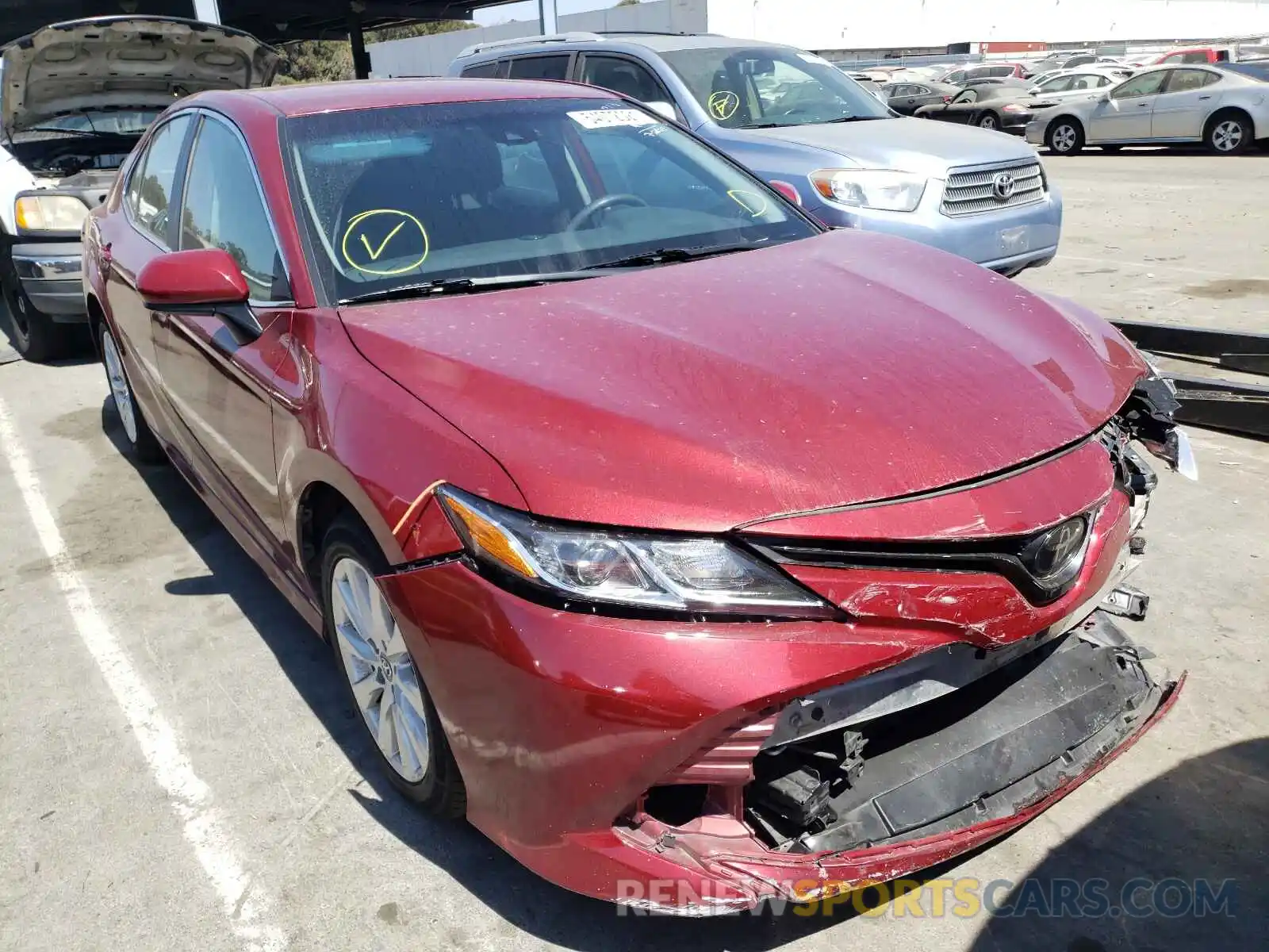 1 Photograph of a damaged car 4T1B11HK0KU755805 TOYOTA CAMRY 2019