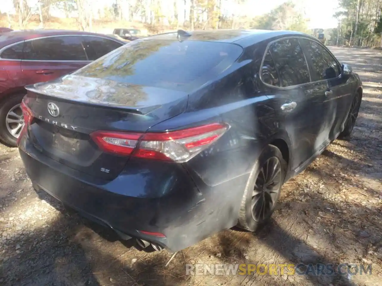 4 Photograph of a damaged car 4T1B11HK0KU758123 TOYOTA CAMRY 2019