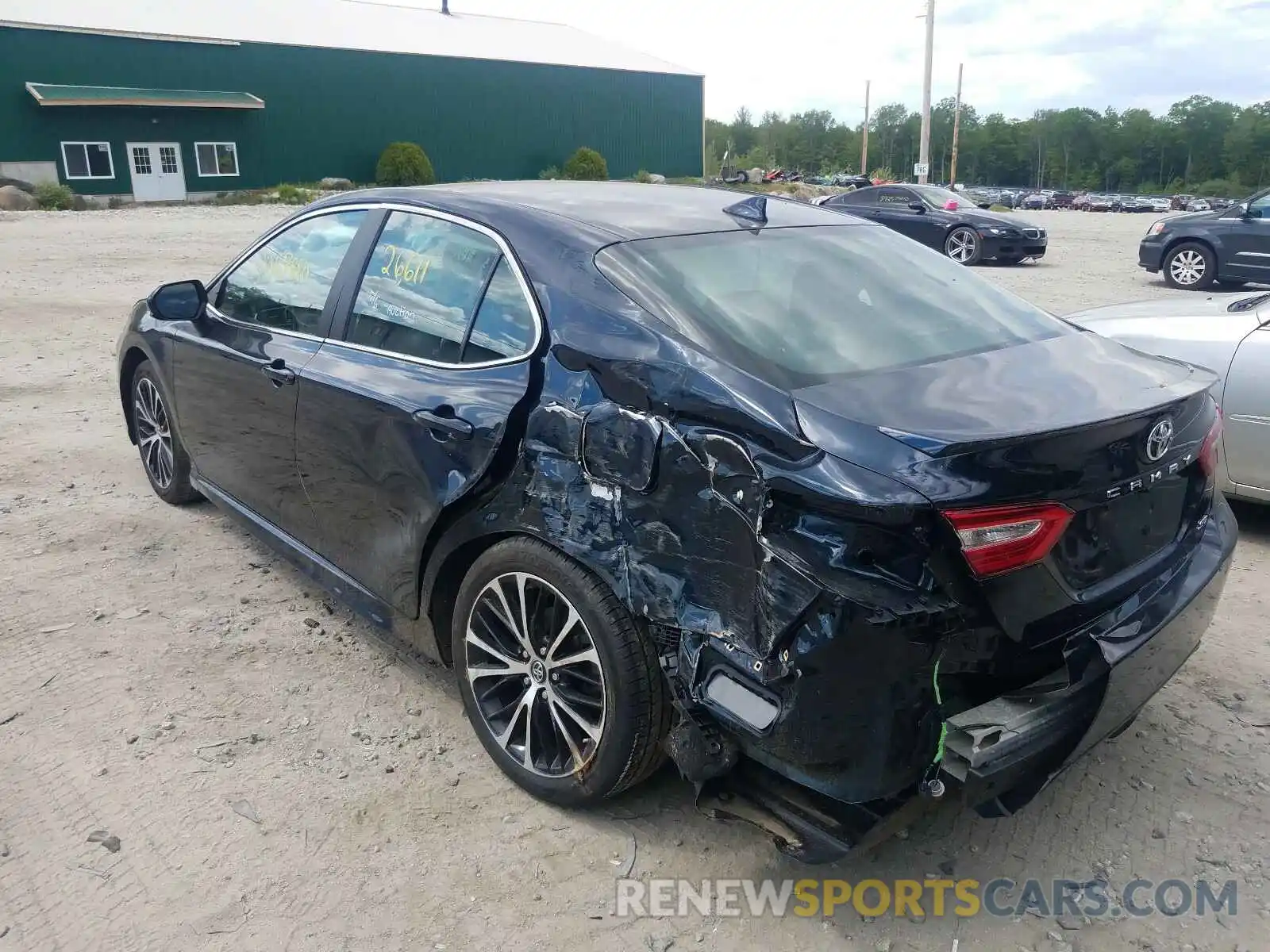 3 Photograph of a damaged car 4T1B11HK0KU758347 TOYOTA CAMRY 2019