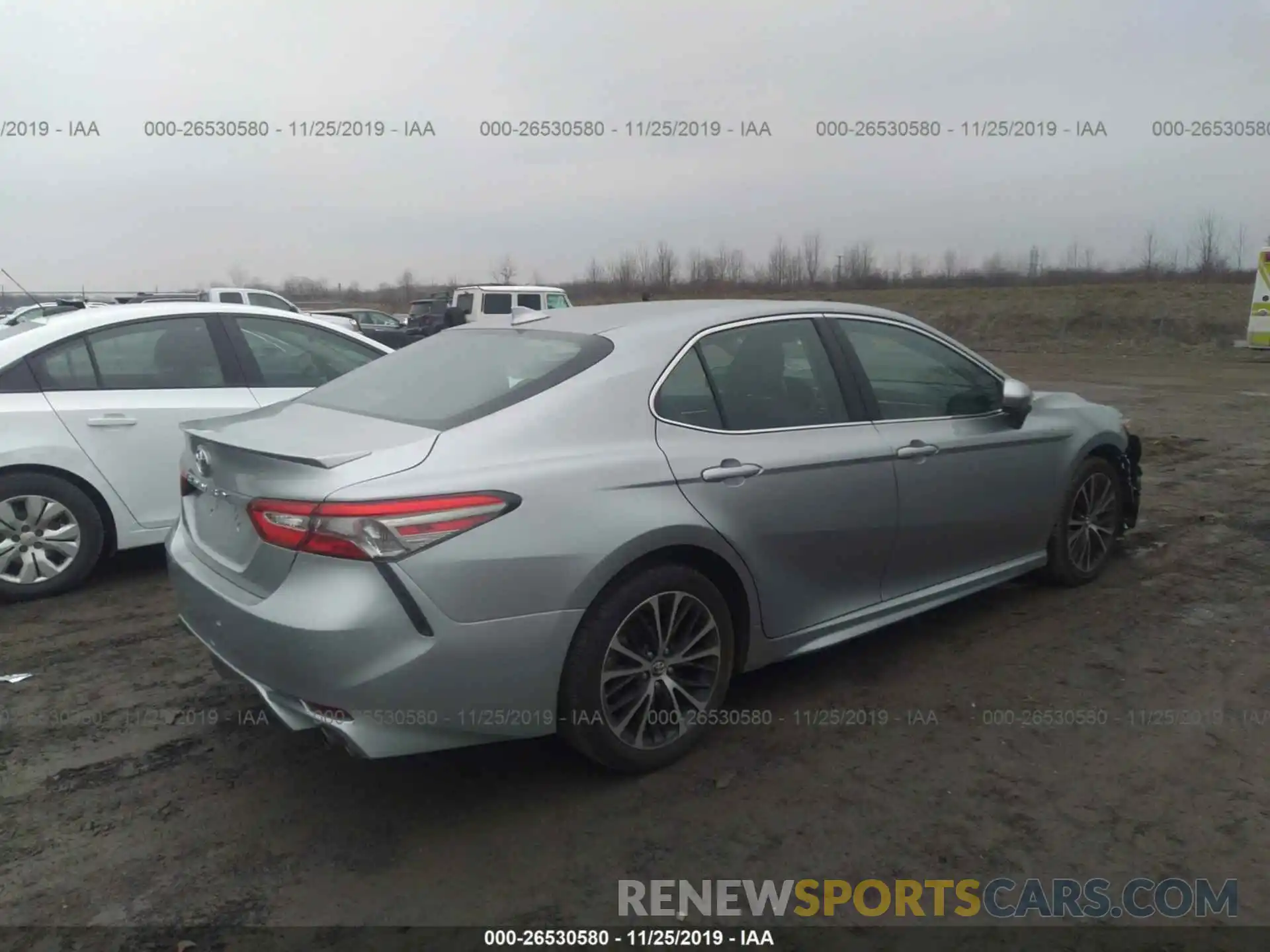 4 Фотография поврежденного автомобиля 4T1B11HK0KU759093 TOYOTA CAMRY 2019