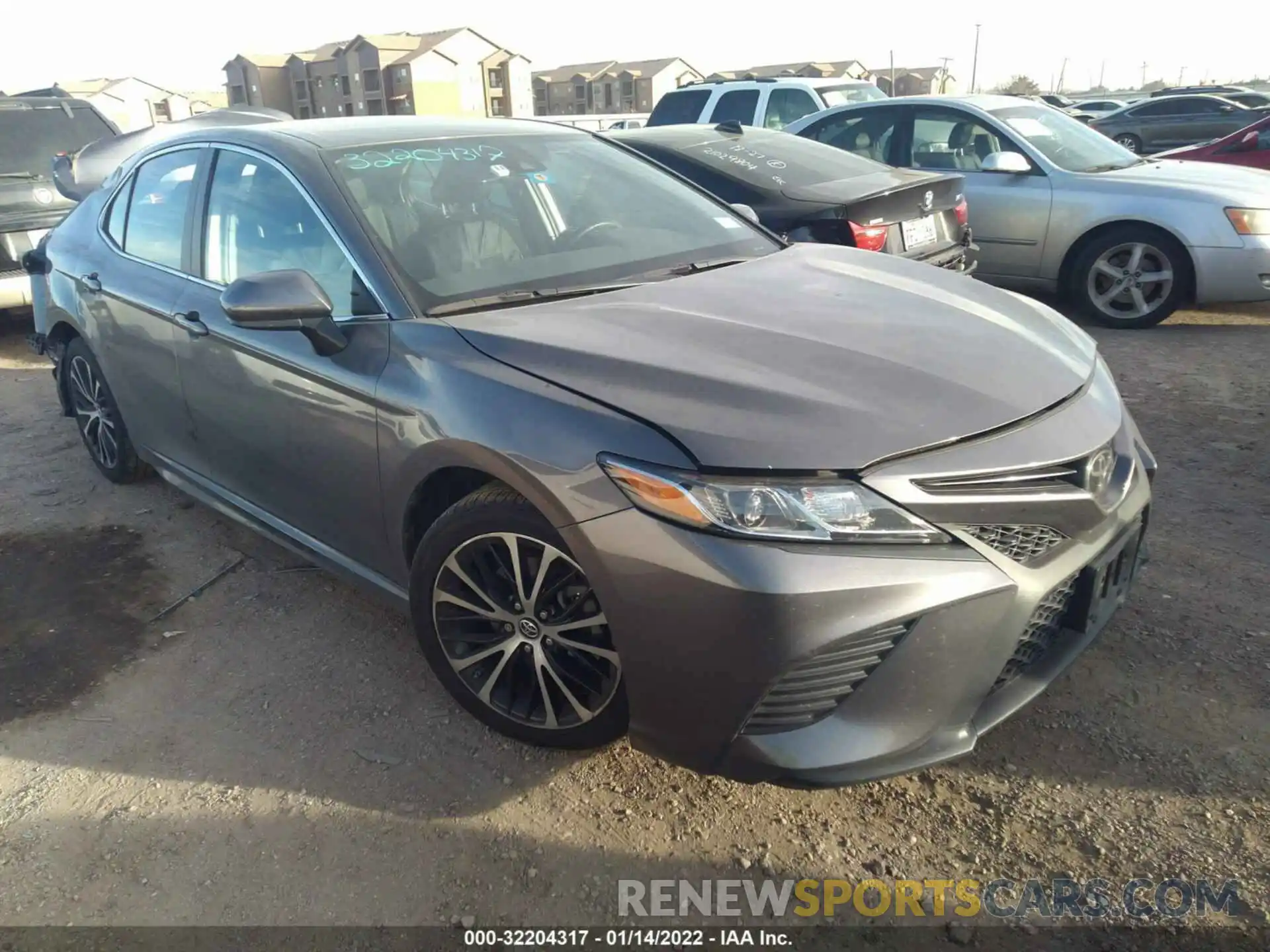 1 Photograph of a damaged car 4T1B11HK0KU759479 TOYOTA CAMRY 2019