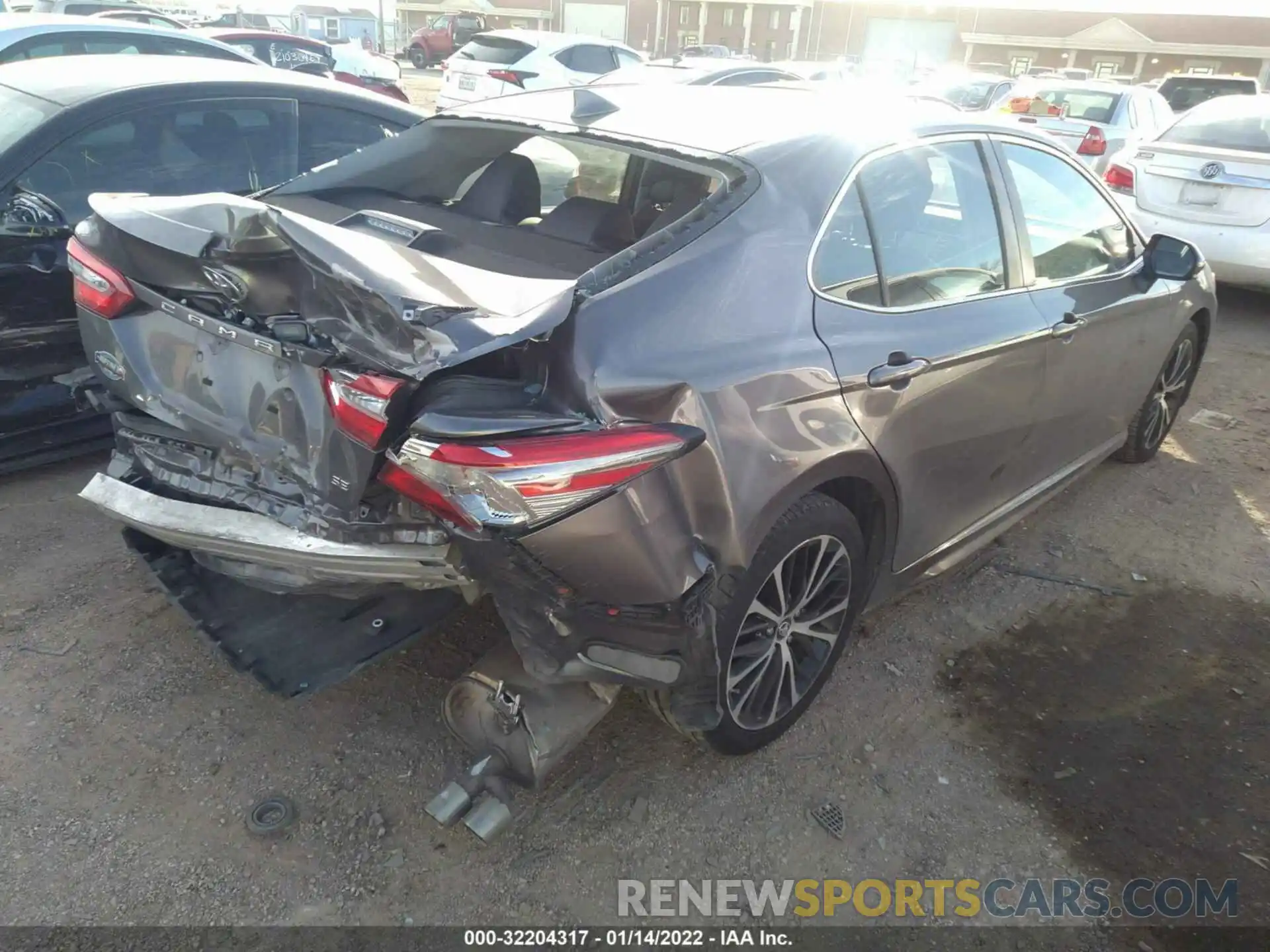 4 Photograph of a damaged car 4T1B11HK0KU759479 TOYOTA CAMRY 2019