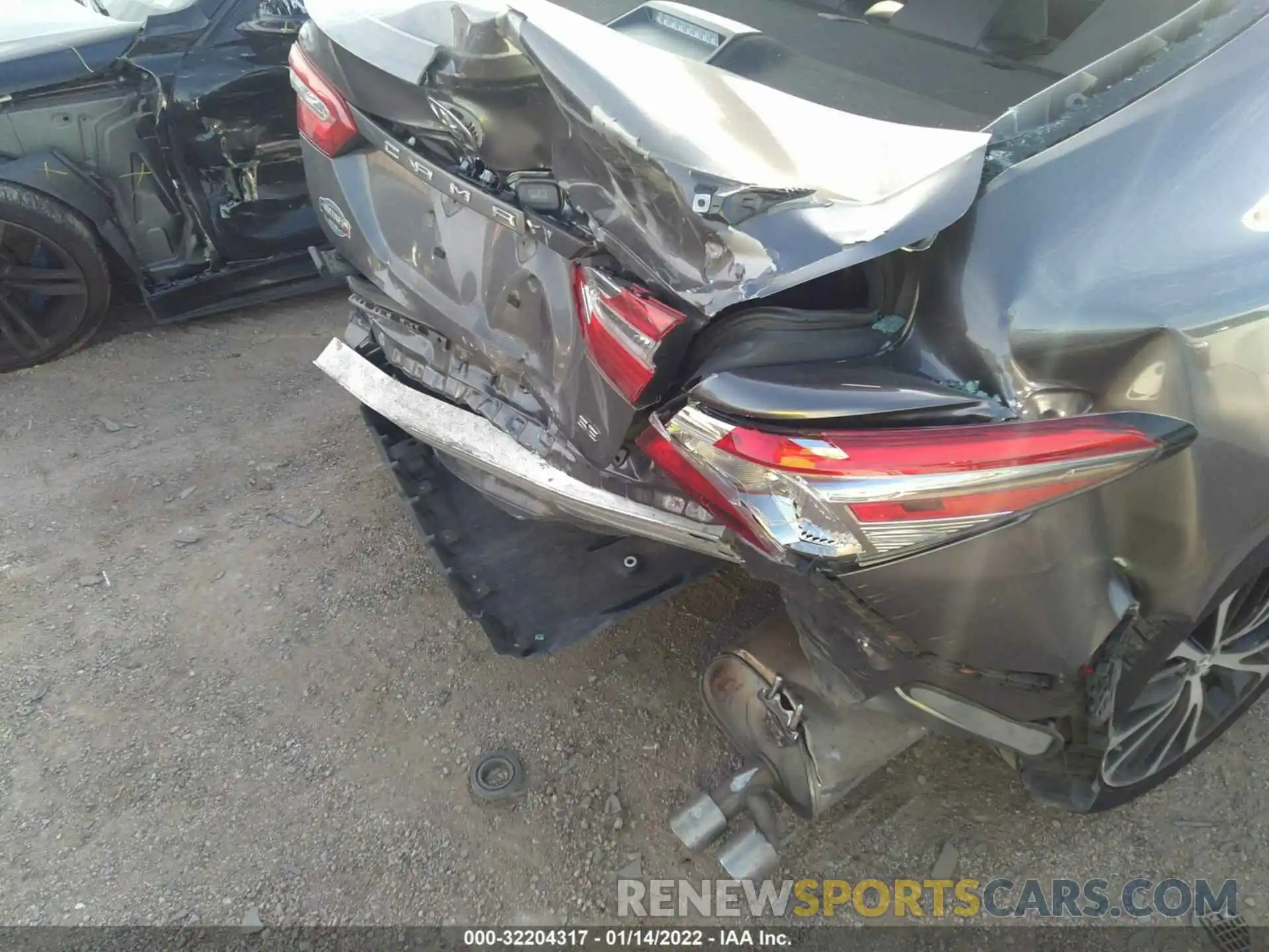 6 Photograph of a damaged car 4T1B11HK0KU759479 TOYOTA CAMRY 2019