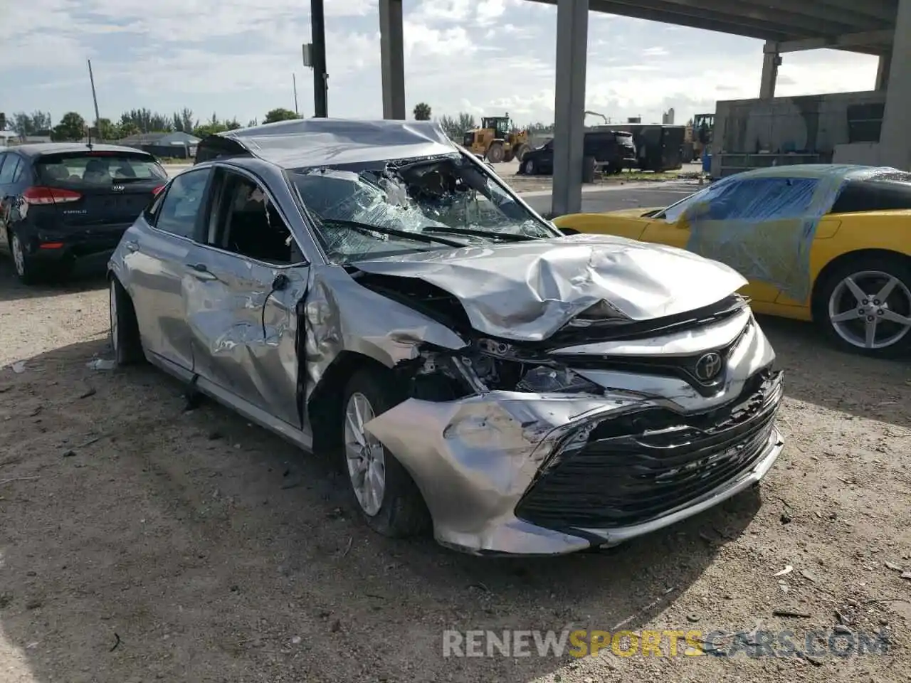 1 Photograph of a damaged car 4T1B11HK0KU759840 TOYOTA CAMRY 2019