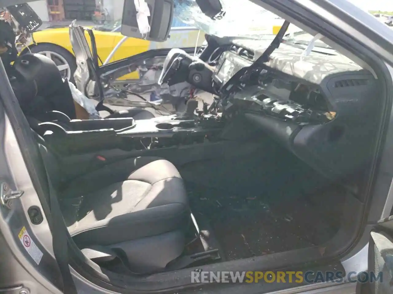 5 Photograph of a damaged car 4T1B11HK0KU759840 TOYOTA CAMRY 2019