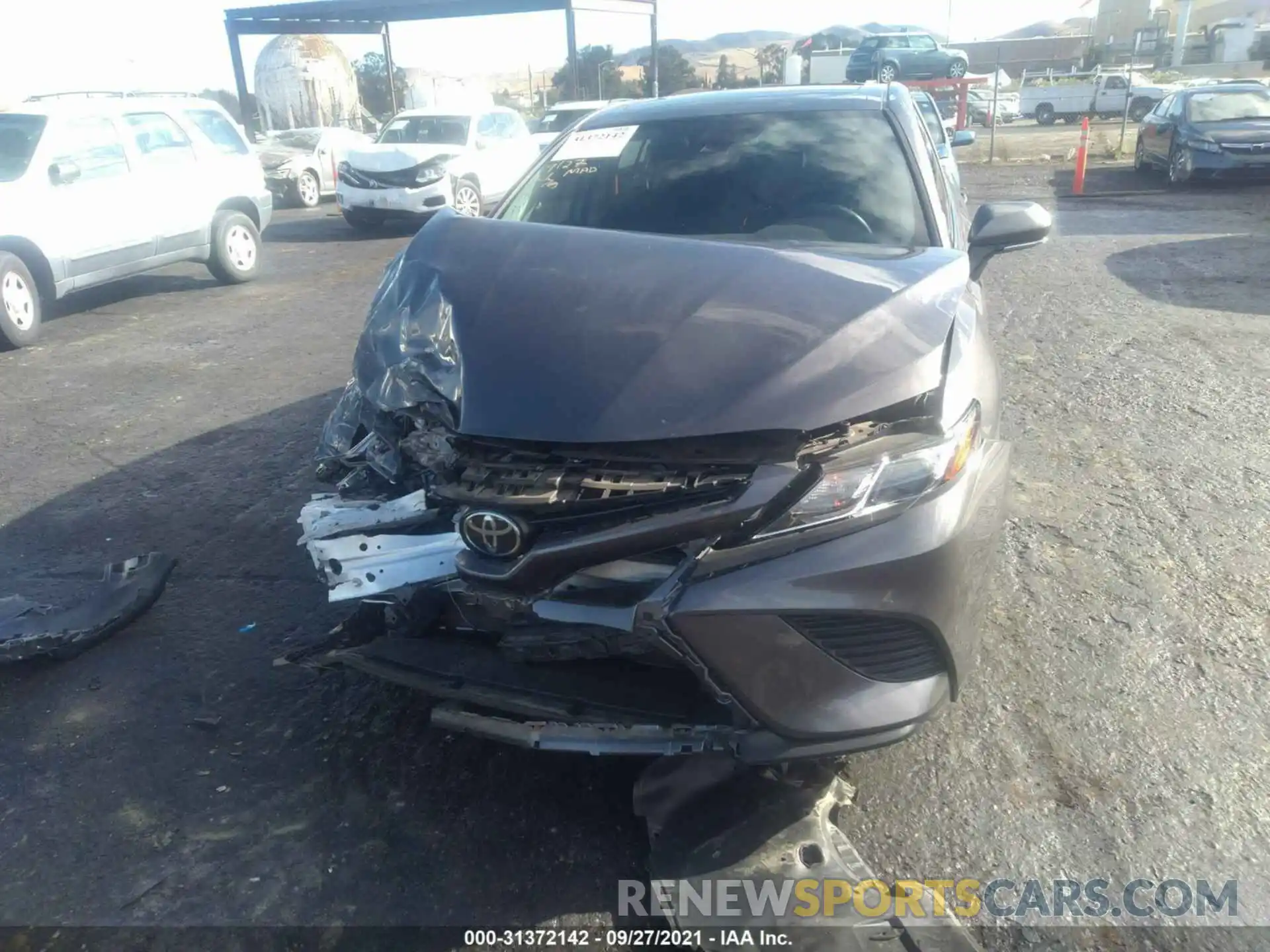 6 Photograph of a damaged car 4T1B11HK0KU760616 TOYOTA CAMRY 2019