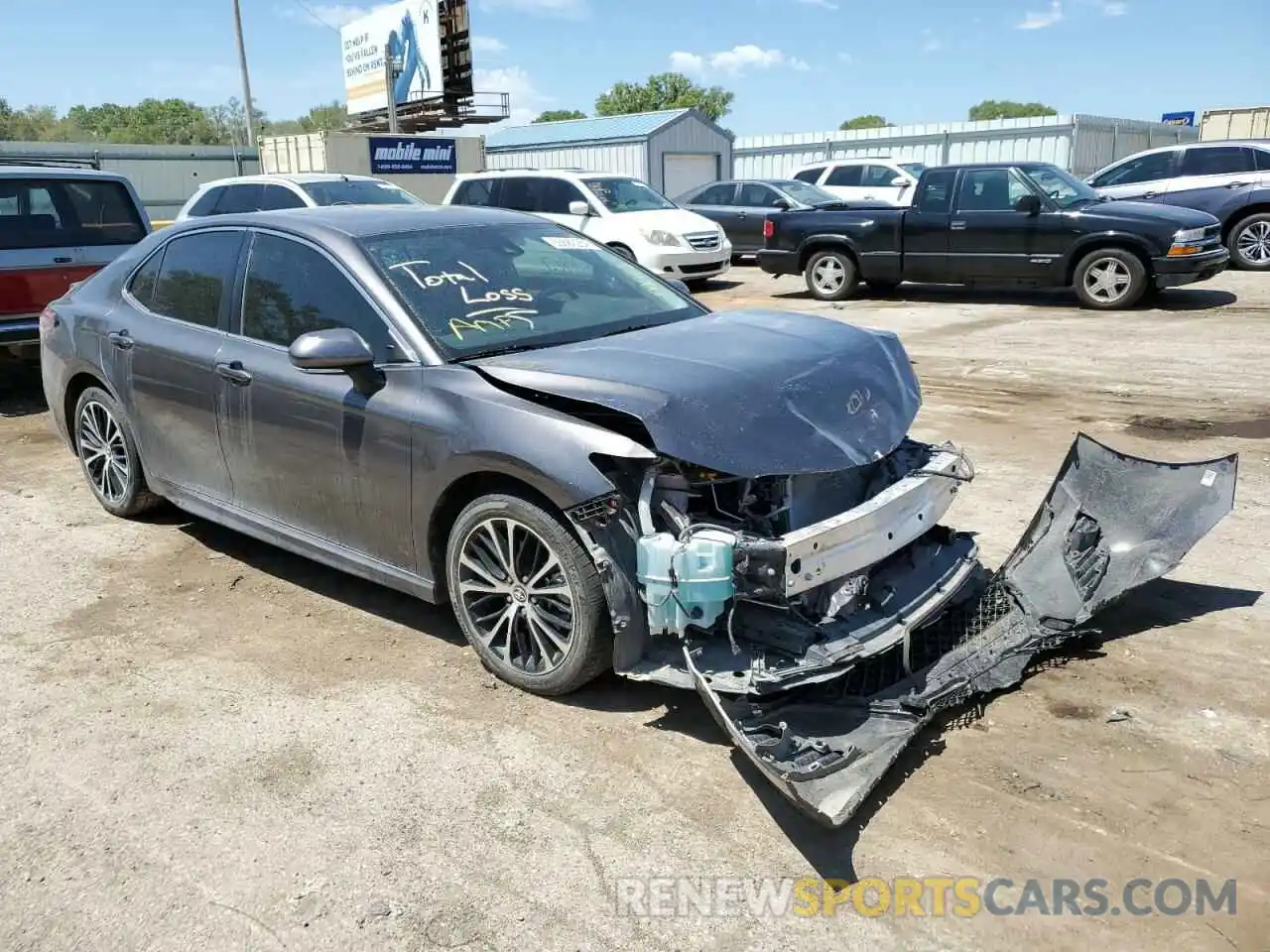 1 Photograph of a damaged car 4T1B11HK0KU760793 TOYOTA CAMRY 2019