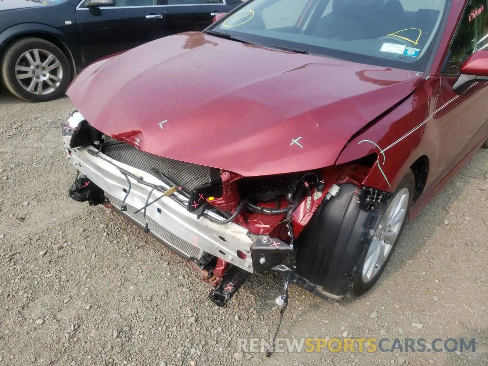 9 Photograph of a damaged car 4T1B11HK0KU760986 TOYOTA CAMRY 2019