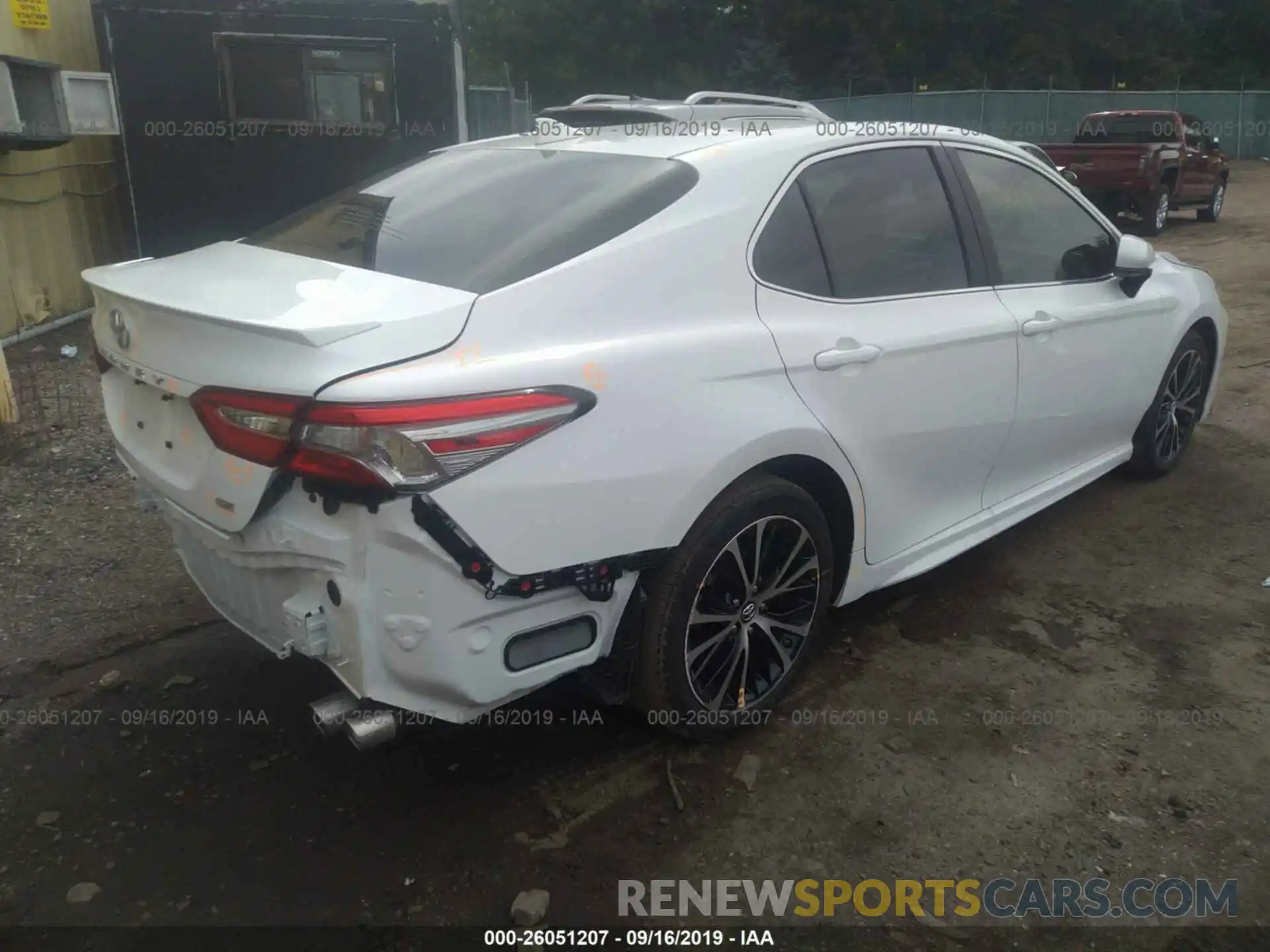 4 Photograph of a damaged car 4T1B11HK0KU761619 TOYOTA CAMRY 2019