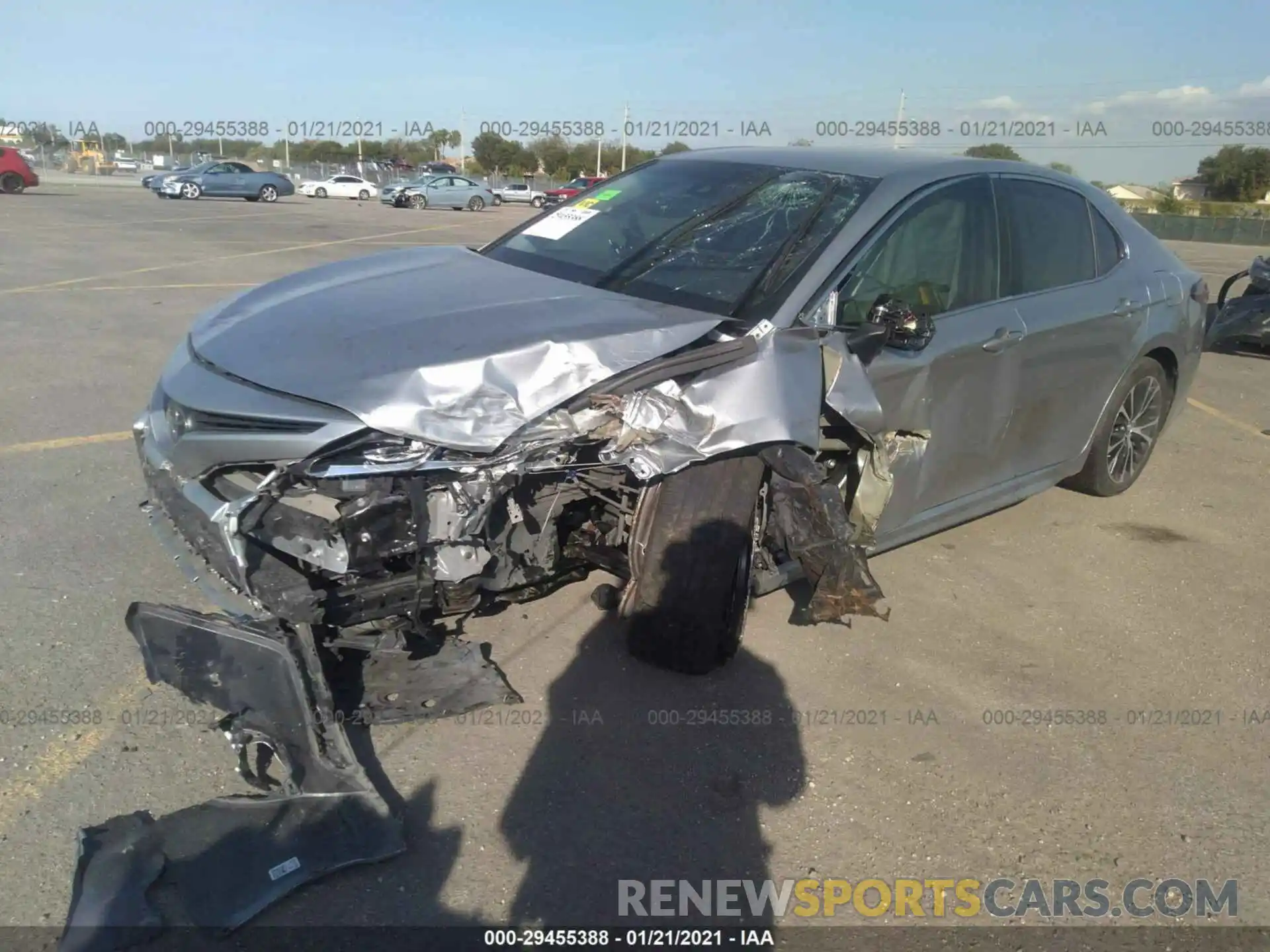 2 Фотография поврежденного автомобиля 4T1B11HK0KU761913 TOYOTA CAMRY 2019