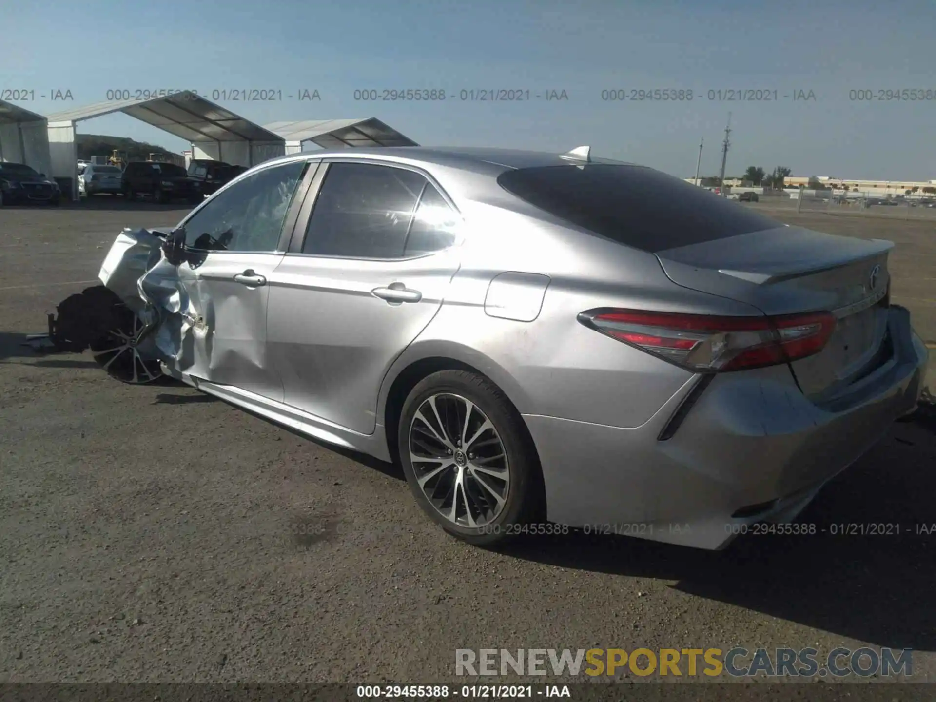 3 Photograph of a damaged car 4T1B11HK0KU761913 TOYOTA CAMRY 2019