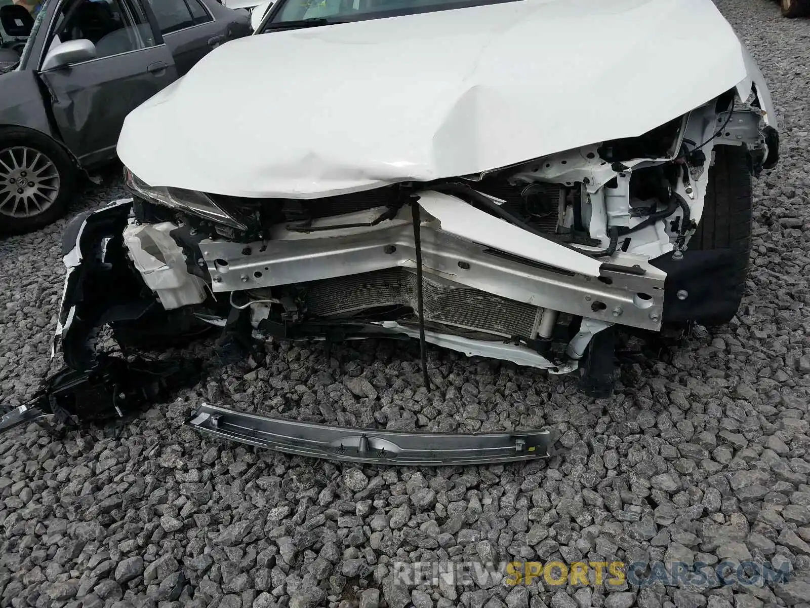 9 Photograph of a damaged car 4T1B11HK0KU764228 TOYOTA CAMRY 2019
