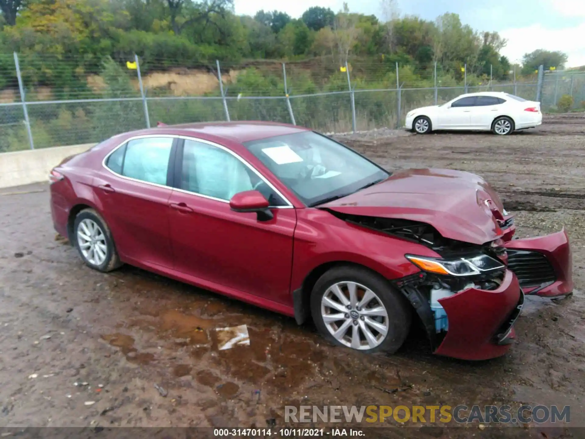 1 Photograph of a damaged car 4T1B11HK0KU764813 TOYOTA CAMRY 2019