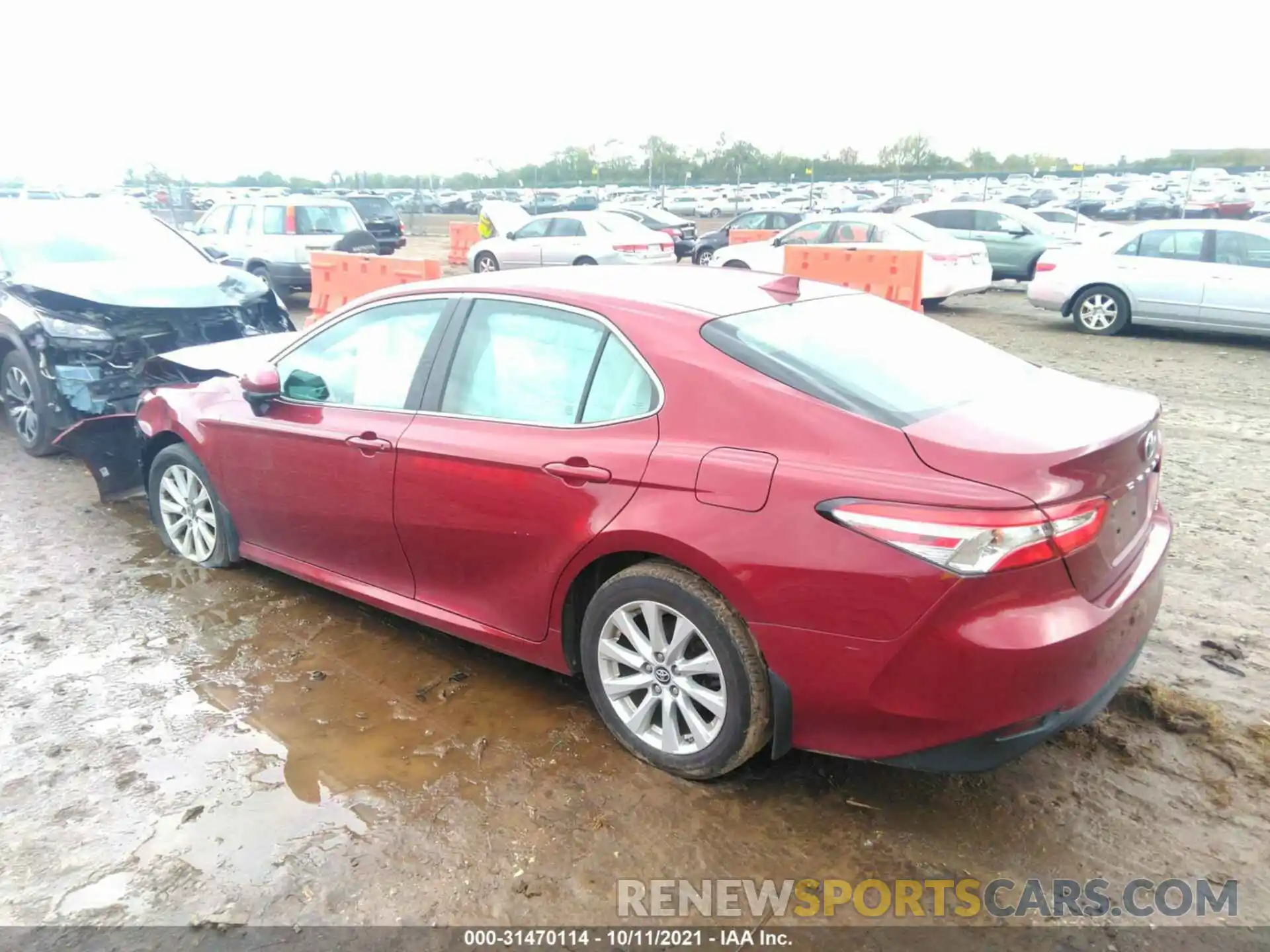 3 Photograph of a damaged car 4T1B11HK0KU764813 TOYOTA CAMRY 2019