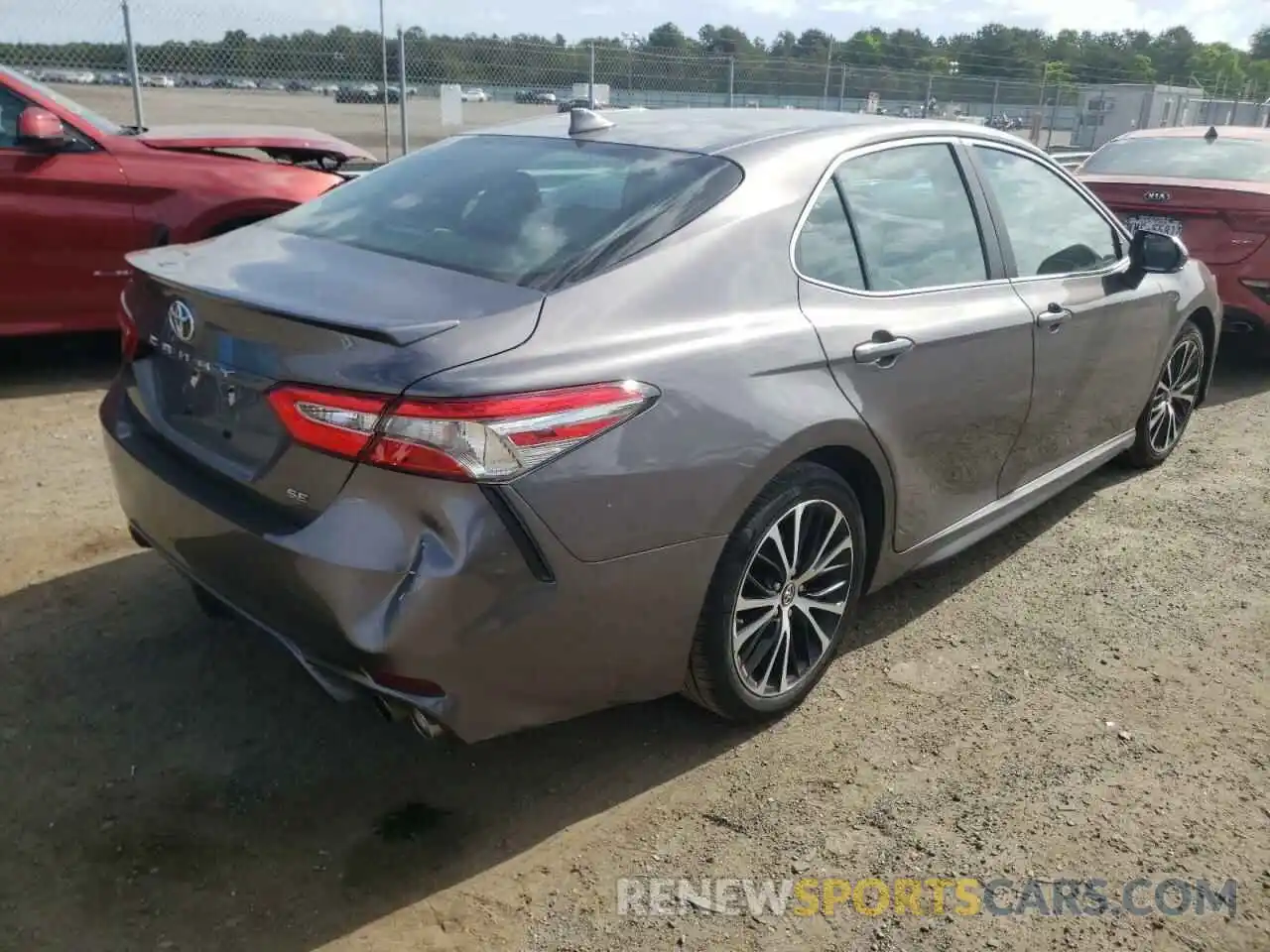 4 Photograph of a damaged car 4T1B11HK0KU766240 TOYOTA CAMRY 2019