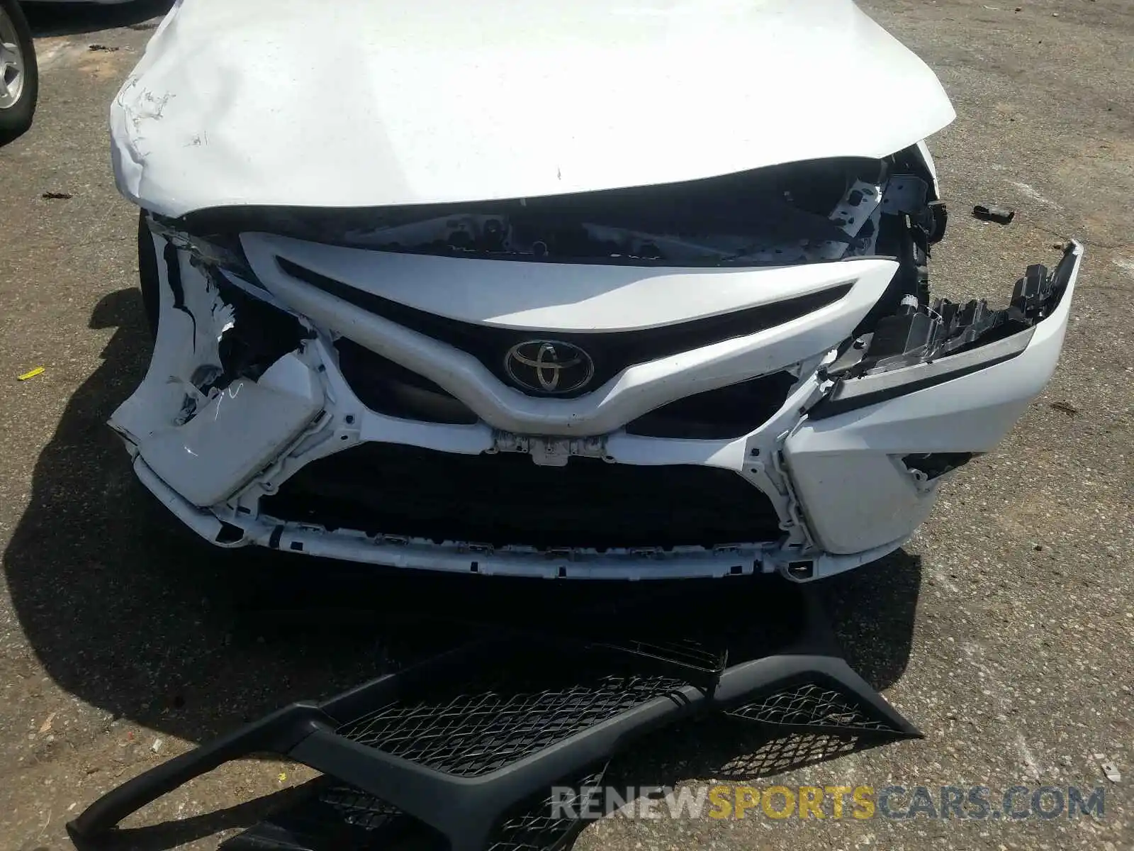 9 Photograph of a damaged car 4T1B11HK0KU767517 TOYOTA CAMRY 2019