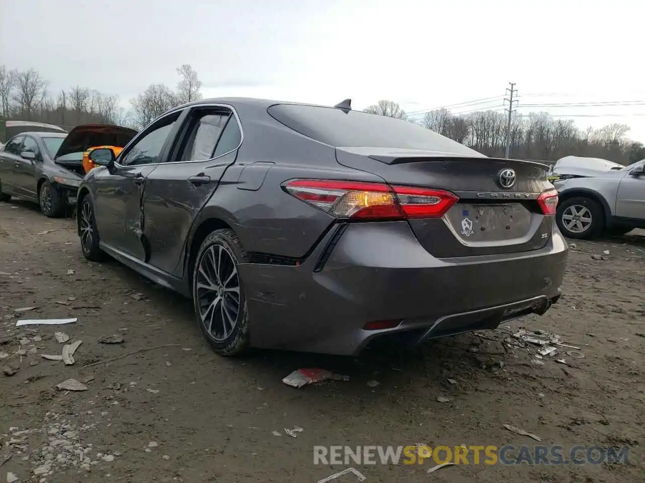 3 Photograph of a damaged car 4T1B11HK0KU767615 TOYOTA CAMRY 2019