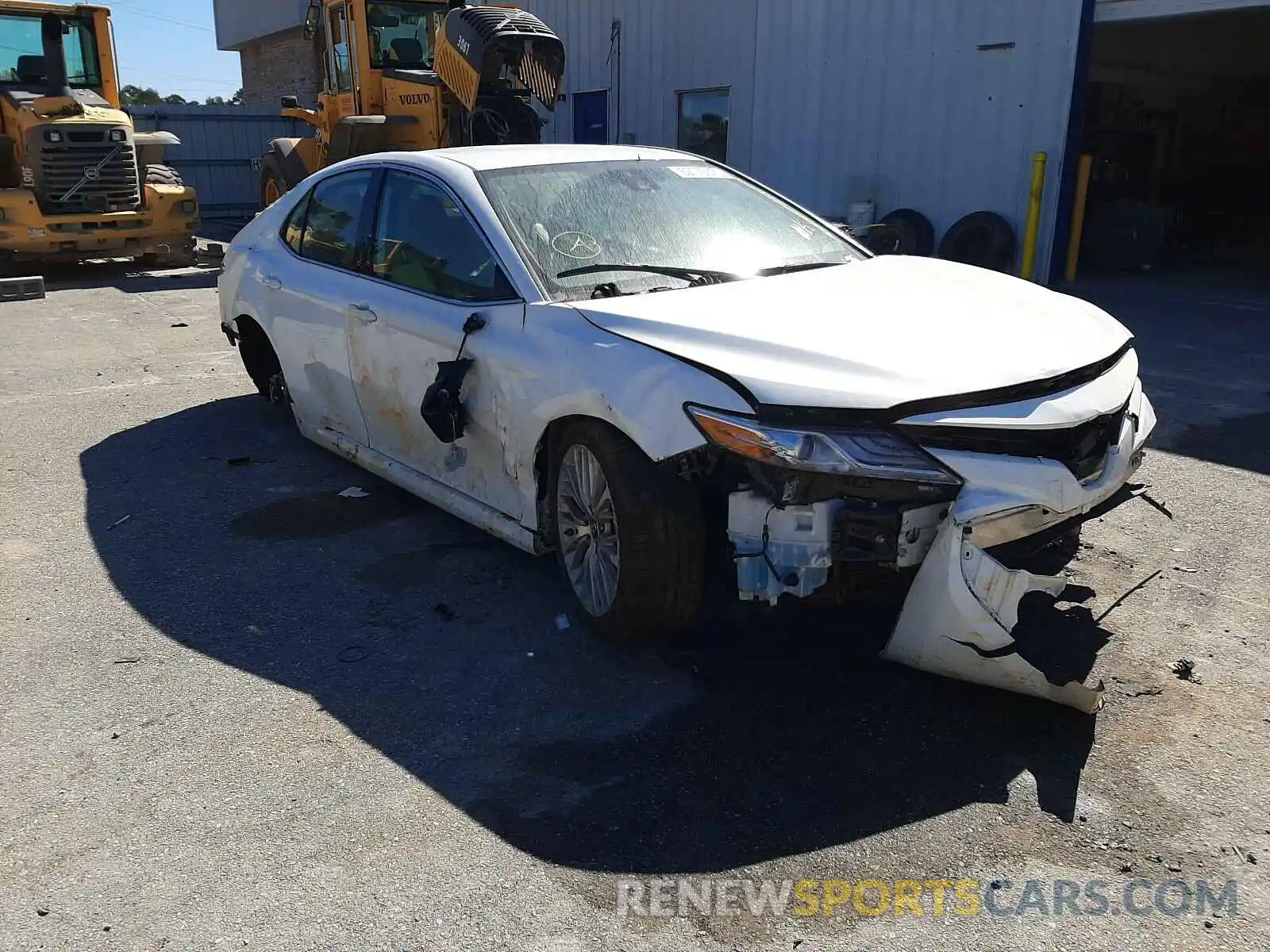 1 Photograph of a damaged car 4T1B11HK0KU768070 TOYOTA CAMRY 2019