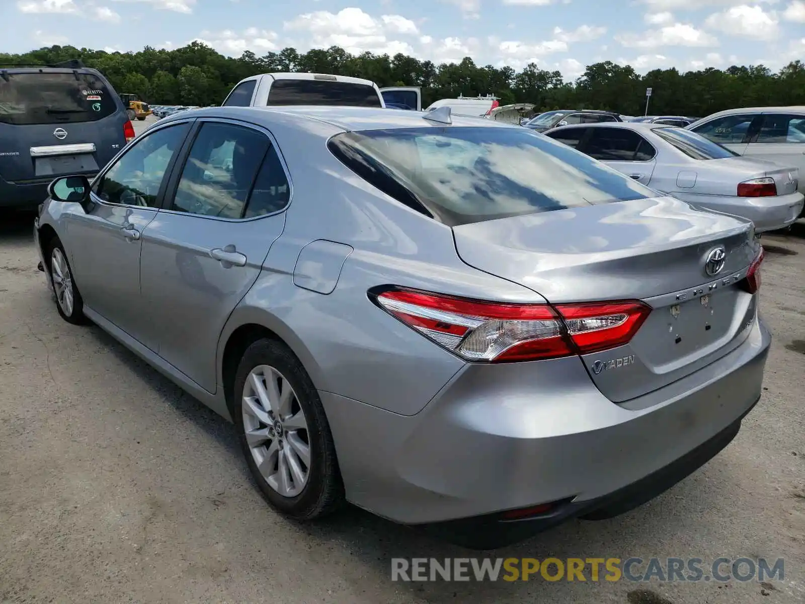 3 Photograph of a damaged car 4T1B11HK0KU768828 TOYOTA CAMRY 2019