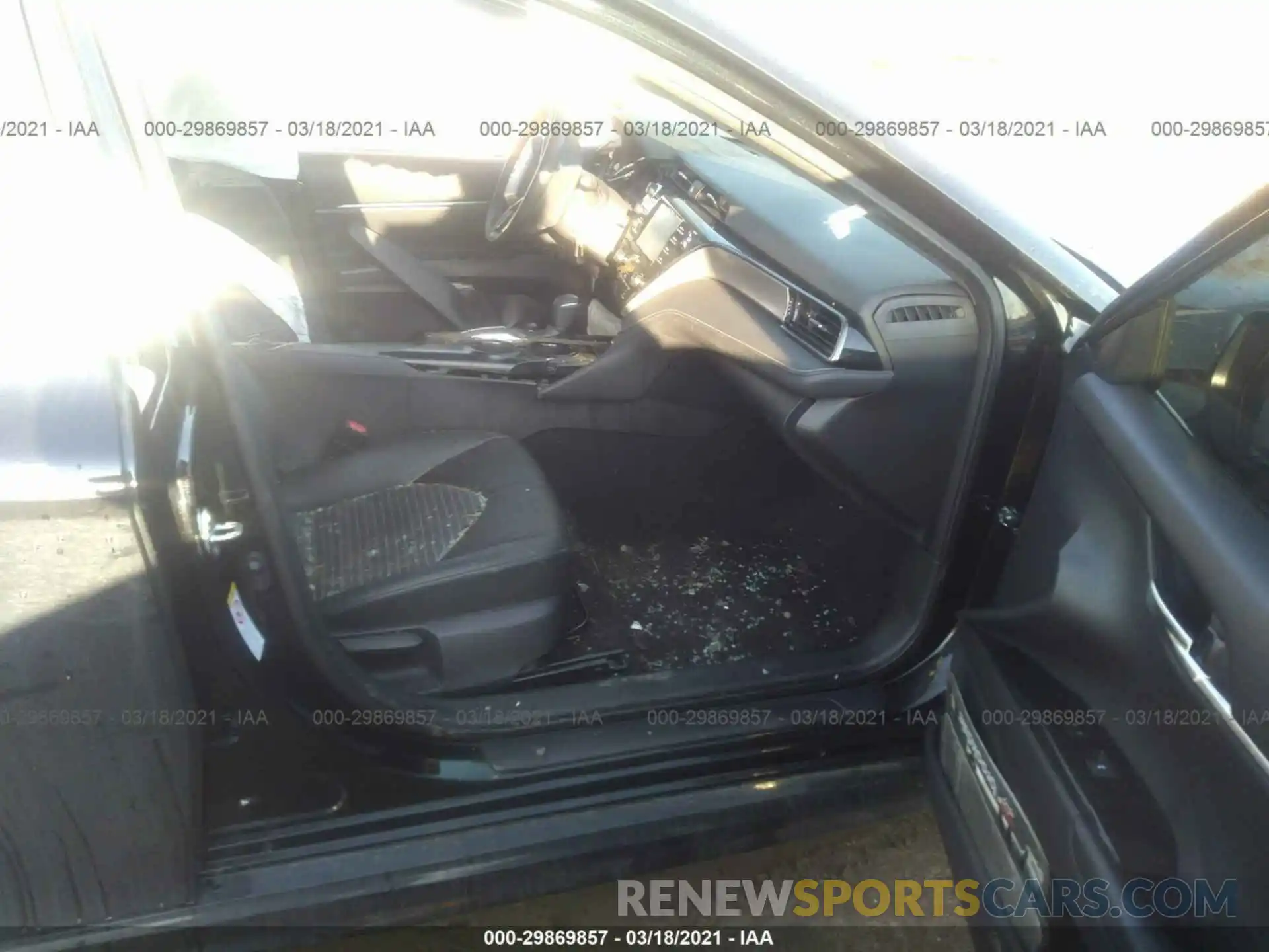 5 Photograph of a damaged car 4T1B11HK0KU770093 TOYOTA CAMRY 2019