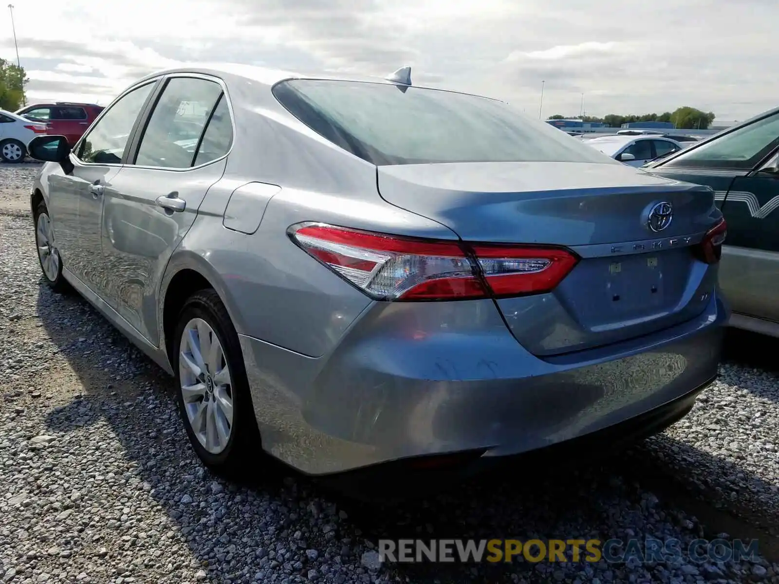 3 Photograph of a damaged car 4T1B11HK0KU770806 TOYOTA CAMRY 2019