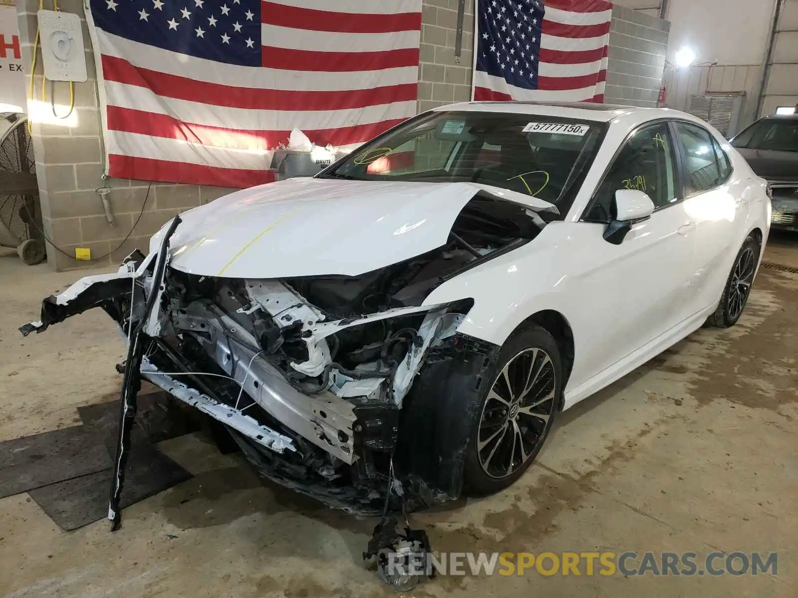 2 Photograph of a damaged car 4T1B11HK0KU771194 TOYOTA CAMRY 2019