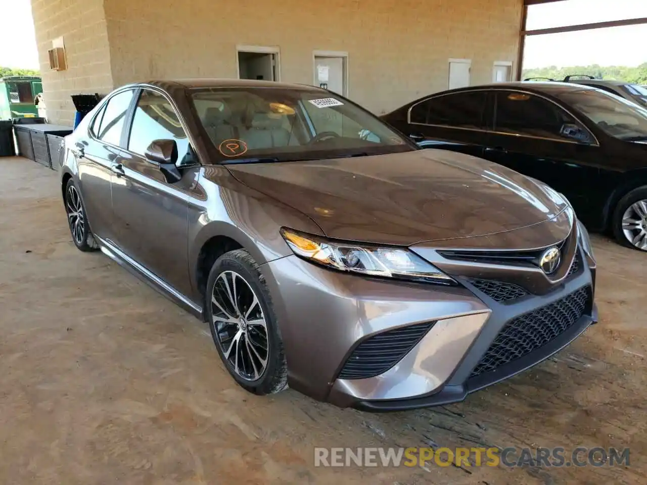 1 Photograph of a damaged car 4T1B11HK0KU771809 TOYOTA CAMRY 2019