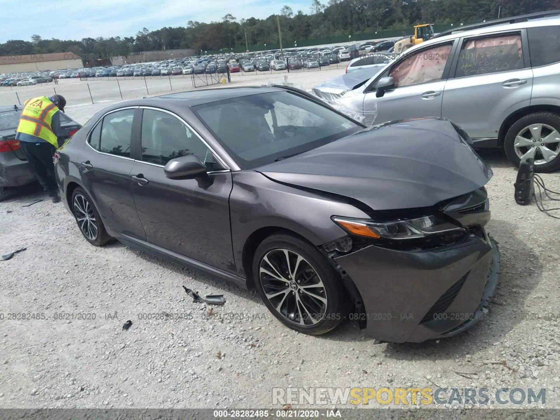 1 Photograph of a damaged car 4T1B11HK0KU771972 TOYOTA CAMRY 2019