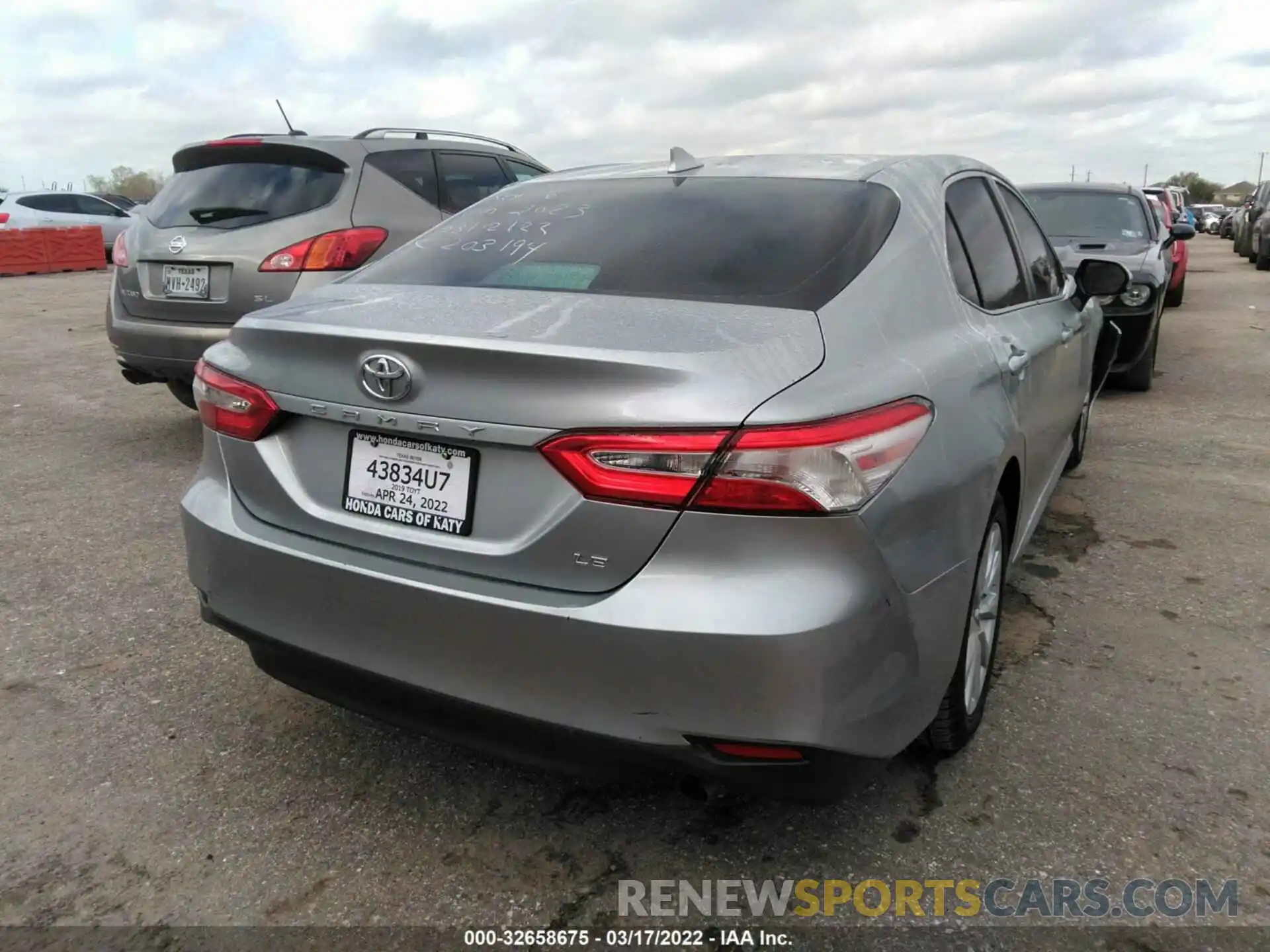 4 Photograph of a damaged car 4T1B11HK0KU772023 TOYOTA CAMRY 2019