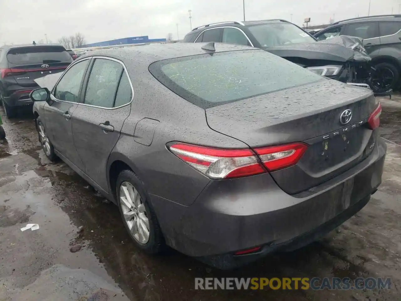 3 Photograph of a damaged car 4T1B11HK0KU772376 TOYOTA CAMRY 2019