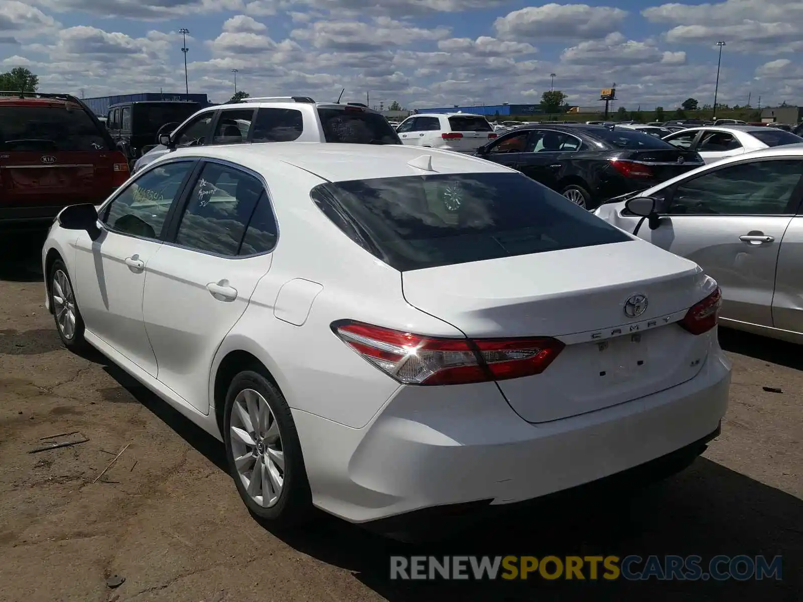 3 Photograph of a damaged car 4T1B11HK0KU774192 TOYOTA CAMRY 2019