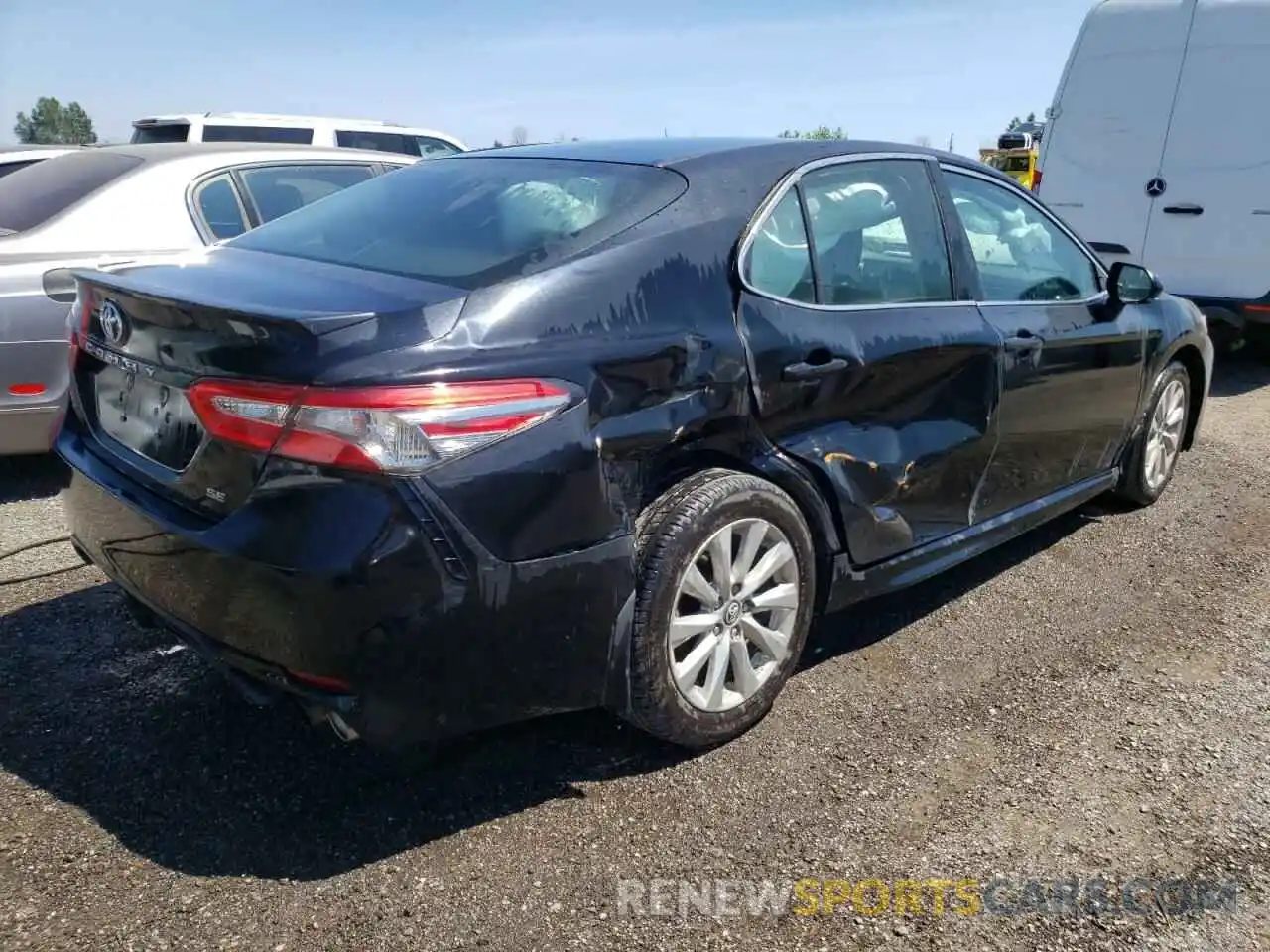 4 Photograph of a damaged car 4T1B11HK0KU774757 TOYOTA CAMRY 2019