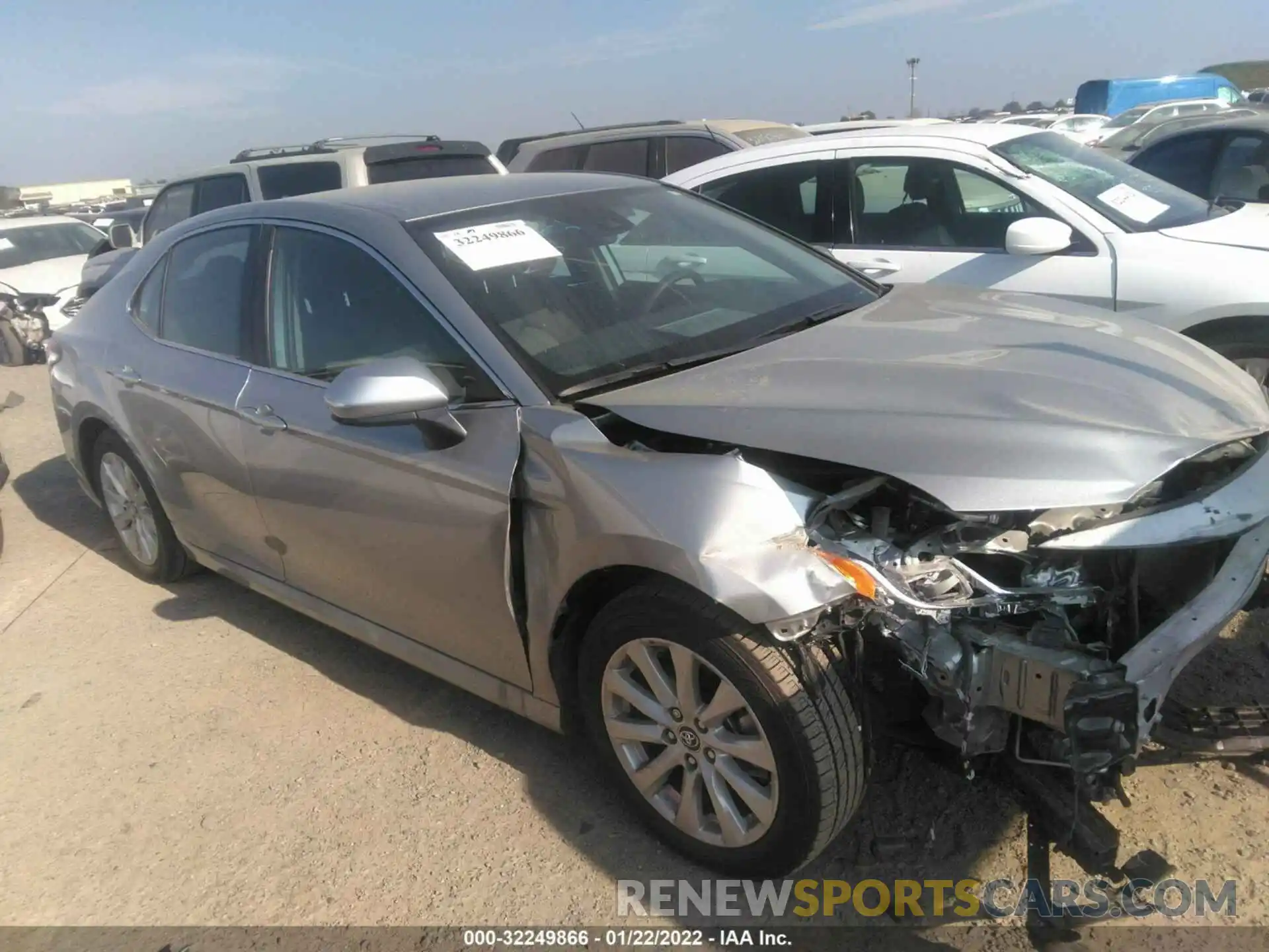 1 Photograph of a damaged car 4T1B11HK0KU775097 TOYOTA CAMRY 2019