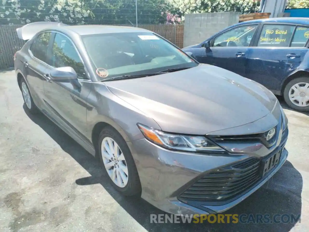 1 Photograph of a damaged car 4T1B11HK0KU775116 TOYOTA CAMRY 2019