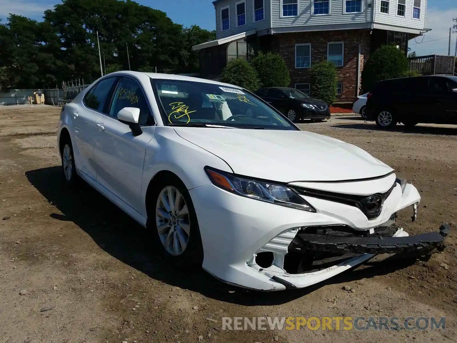 1 Photograph of a damaged car 4T1B11HK0KU775990 TOYOTA CAMRY 2019