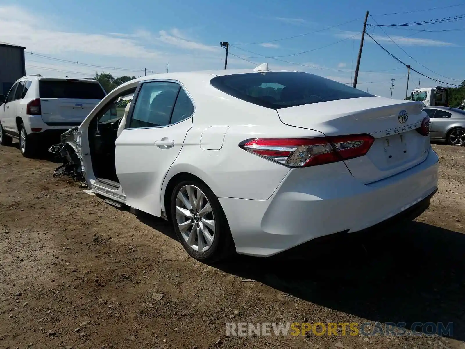 3 Photograph of a damaged car 4T1B11HK0KU775990 TOYOTA CAMRY 2019