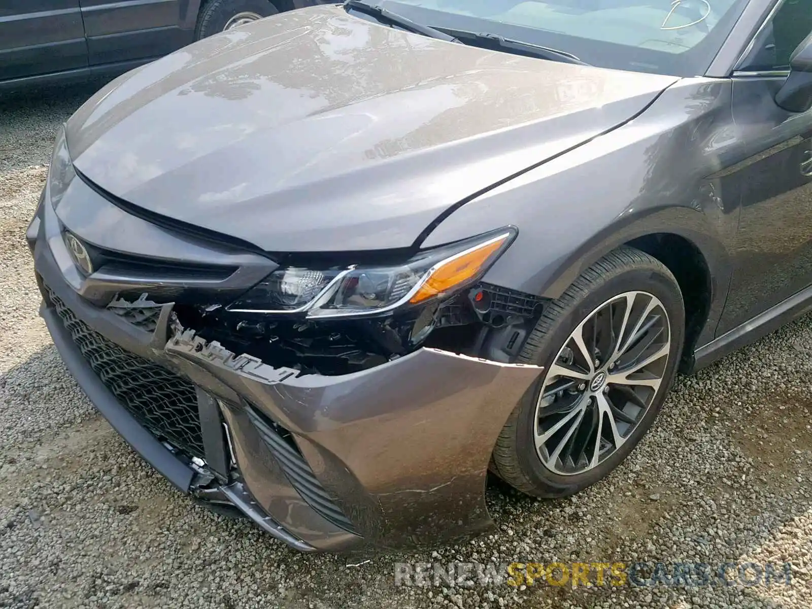 9 Photograph of a damaged car 4T1B11HK0KU776377 TOYOTA CAMRY 2019