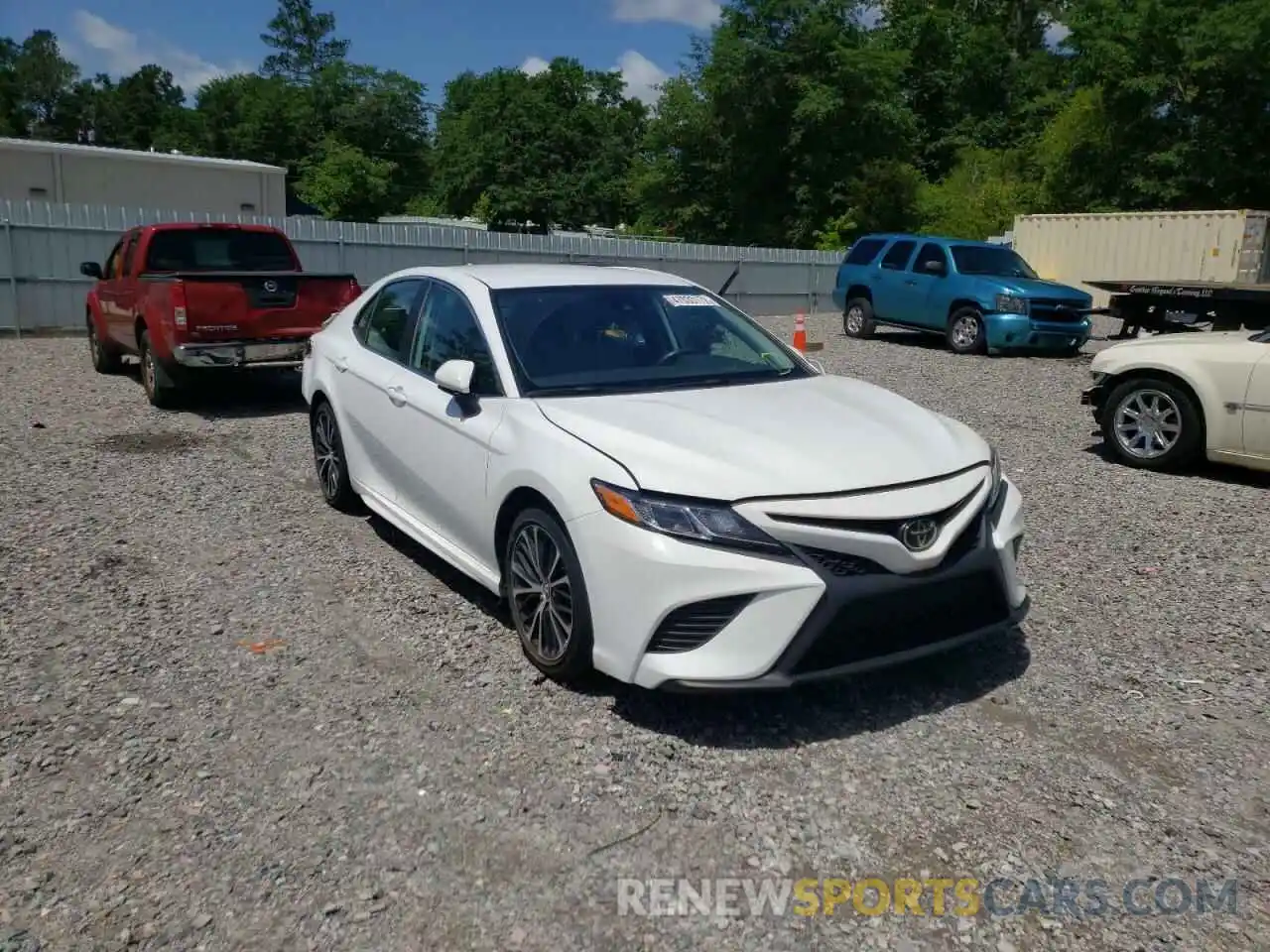 1 Photograph of a damaged car 4T1B11HK0KU777898 TOYOTA CAMRY 2019