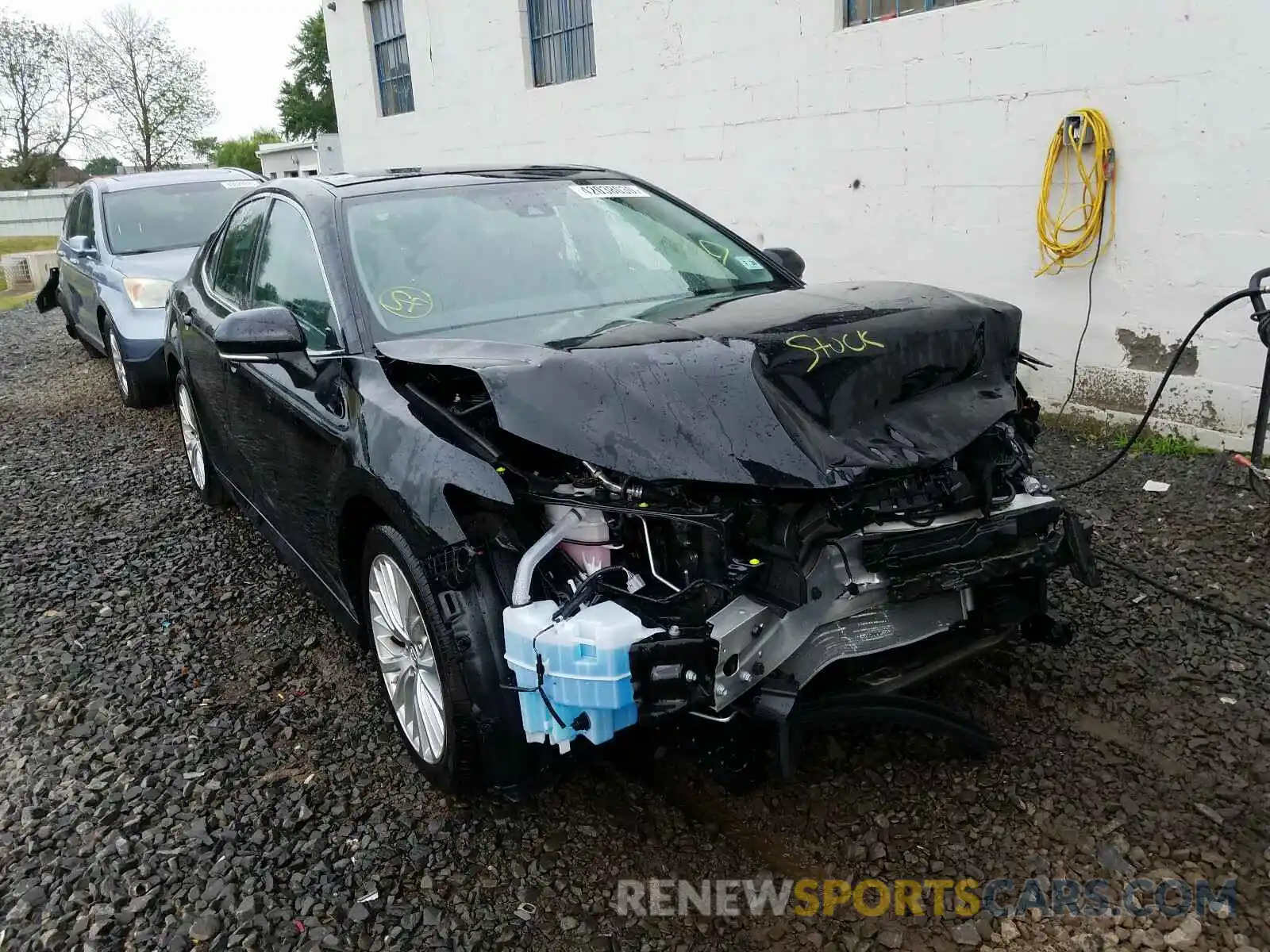 1 Photograph of a damaged car 4T1B11HK0KU778842 TOYOTA CAMRY 2019