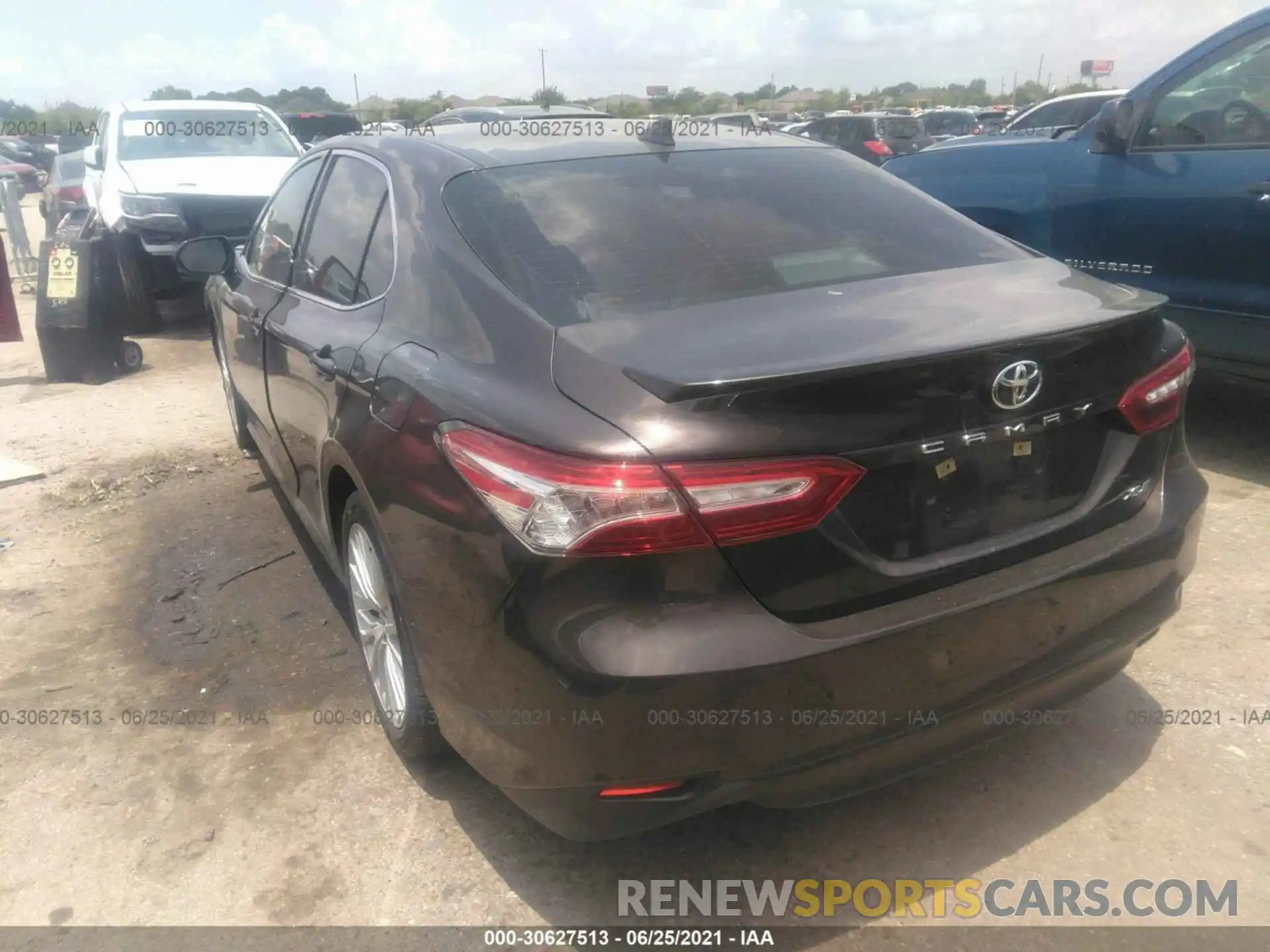 3 Photograph of a damaged car 4T1B11HK0KU779165 TOYOTA CAMRY 2019