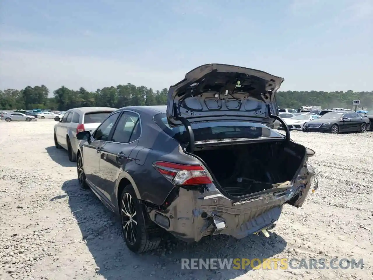 3 Photograph of a damaged car 4T1B11HK0KU779411 TOYOTA CAMRY 2019