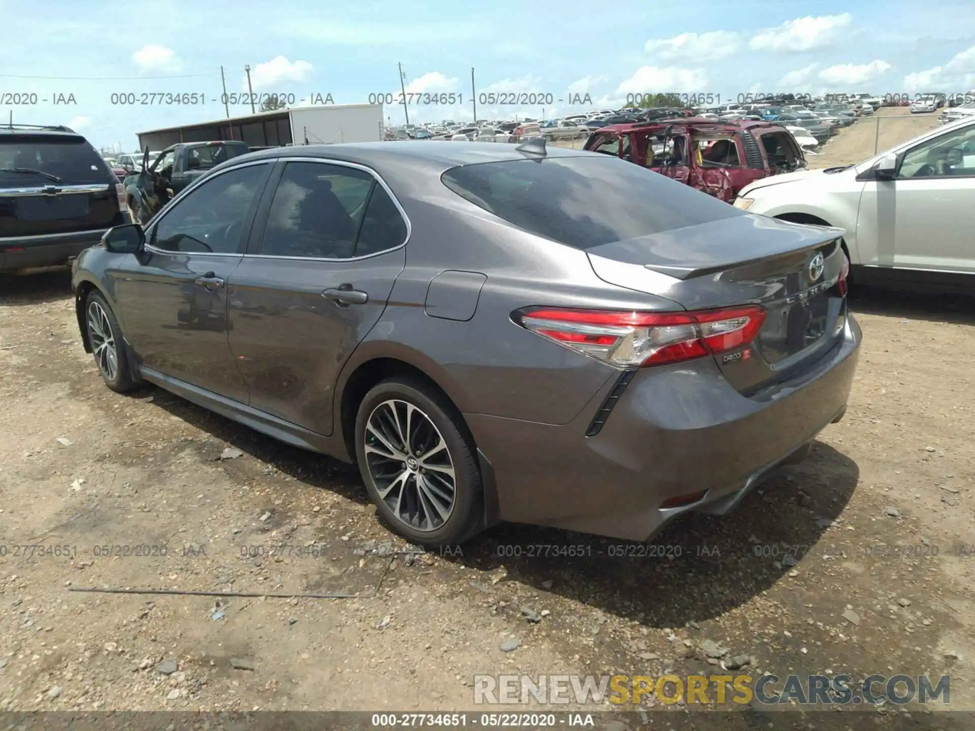 3 Фотография поврежденного автомобиля 4T1B11HK0KU779490 TOYOTA CAMRY 2019